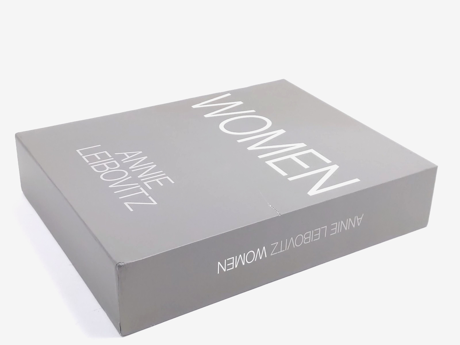 Annie Leibovitz: Women 2025 SIGNED Box Set – Hardcover