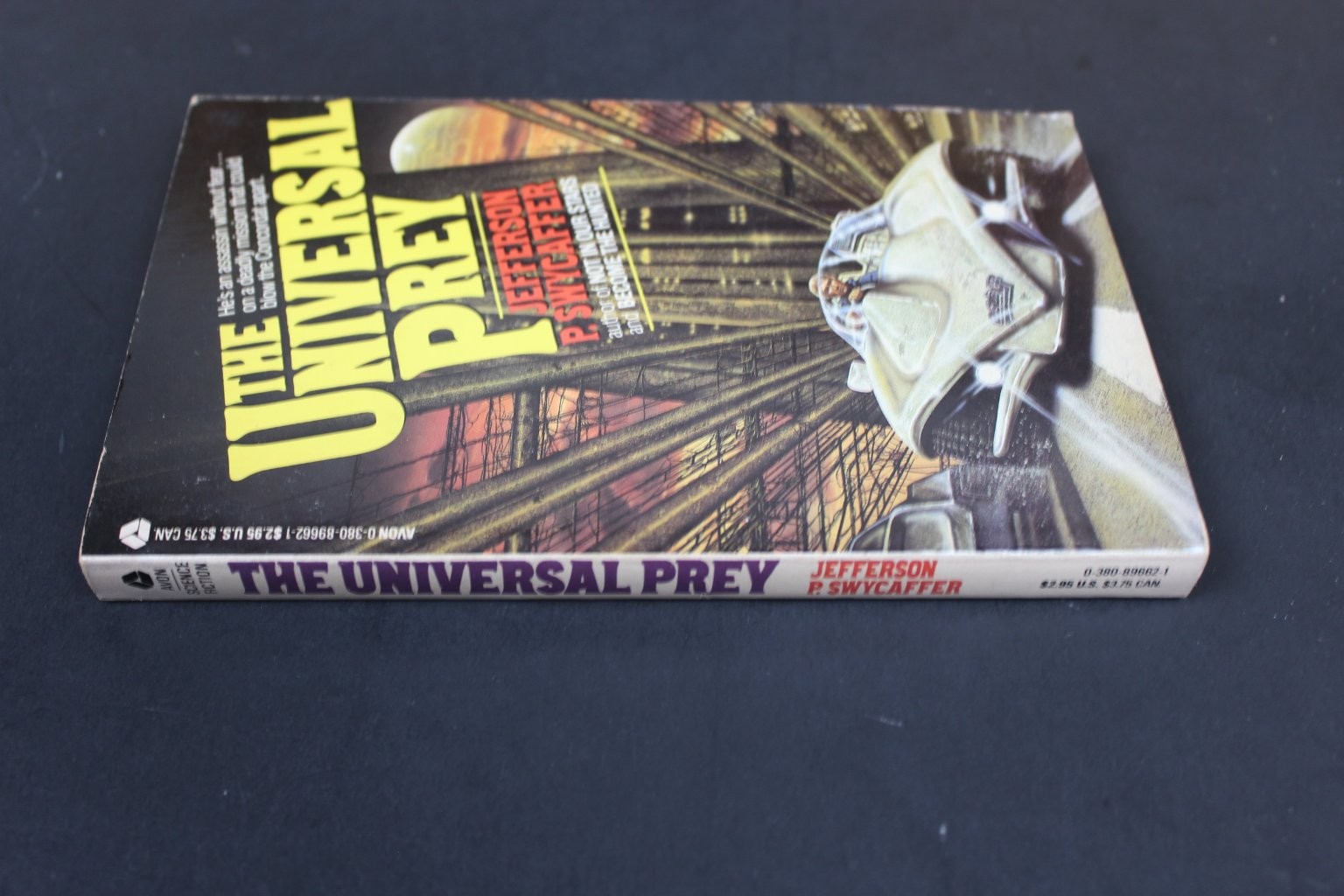 The Universal Prey Jefferson P. Swycaffer 1985 First Printing Science Fiction PB