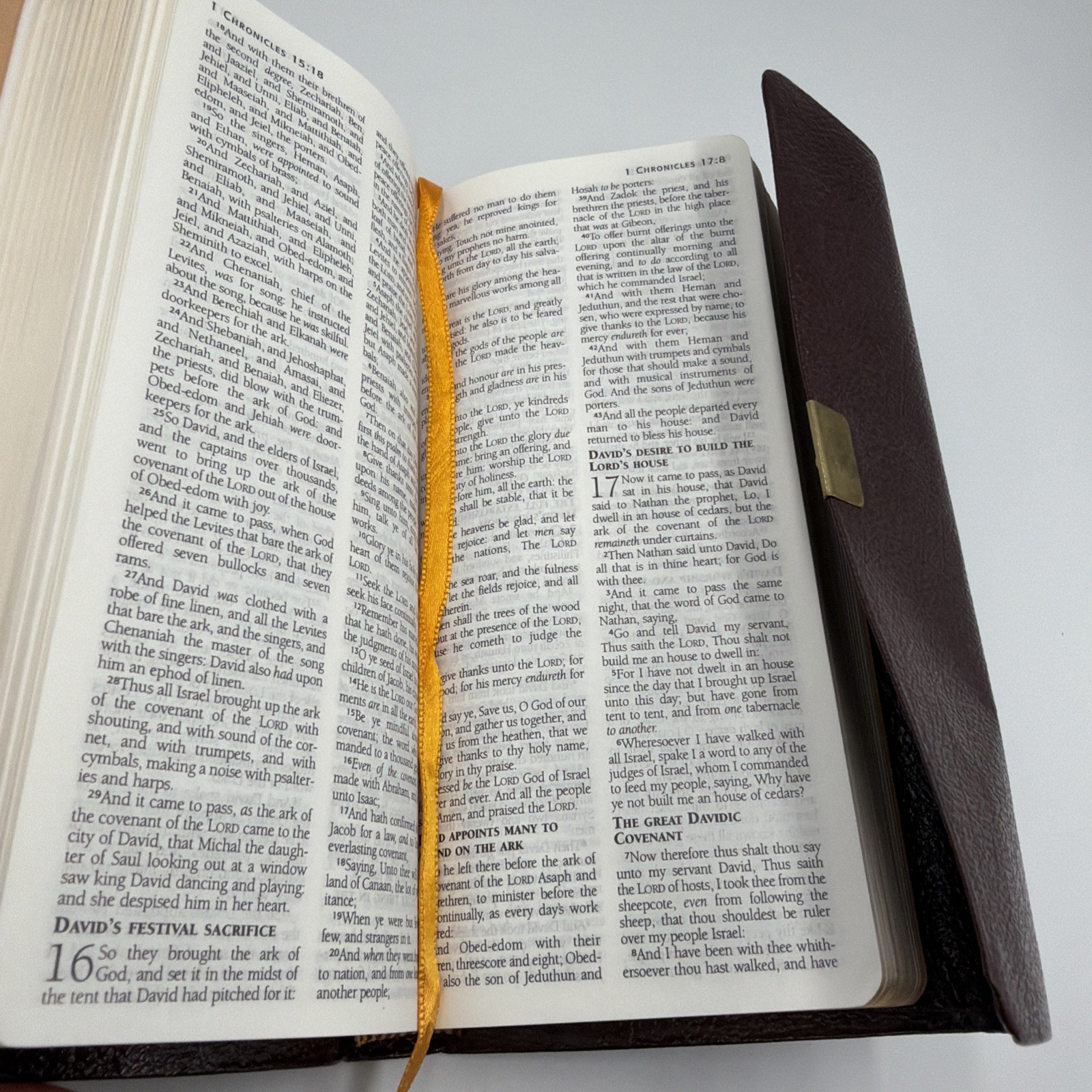 Holy Bible King James Version Barbour 2003 Burgundy Mini Leather Bound Pocket