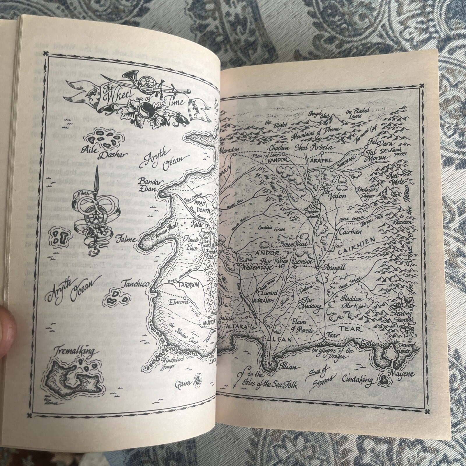 Wheel of Time Ser.: The Eye of the World by Robert Jordan (1990, Mass Market,…