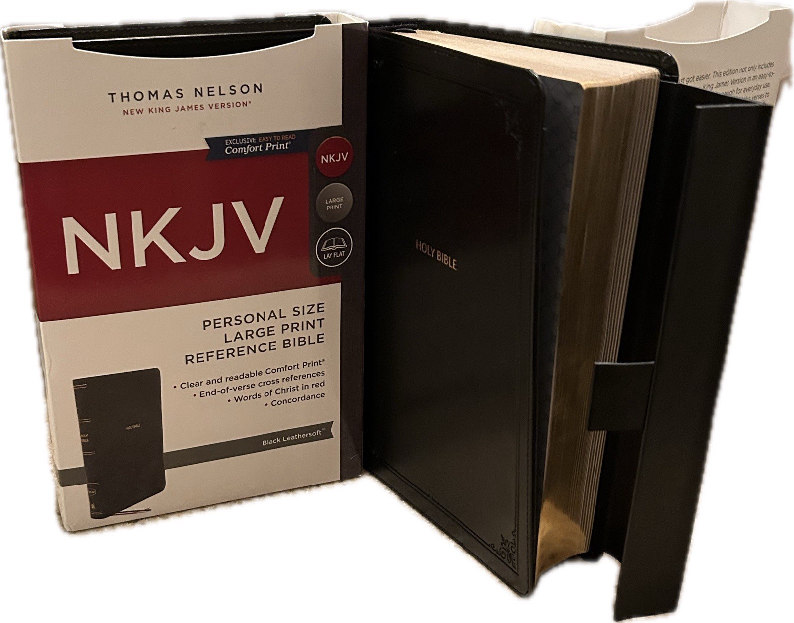 MAGNETIC CLOSURE NKJV LARGE PRINT(10.5pt) Personal Size Black Leathersoft Bible