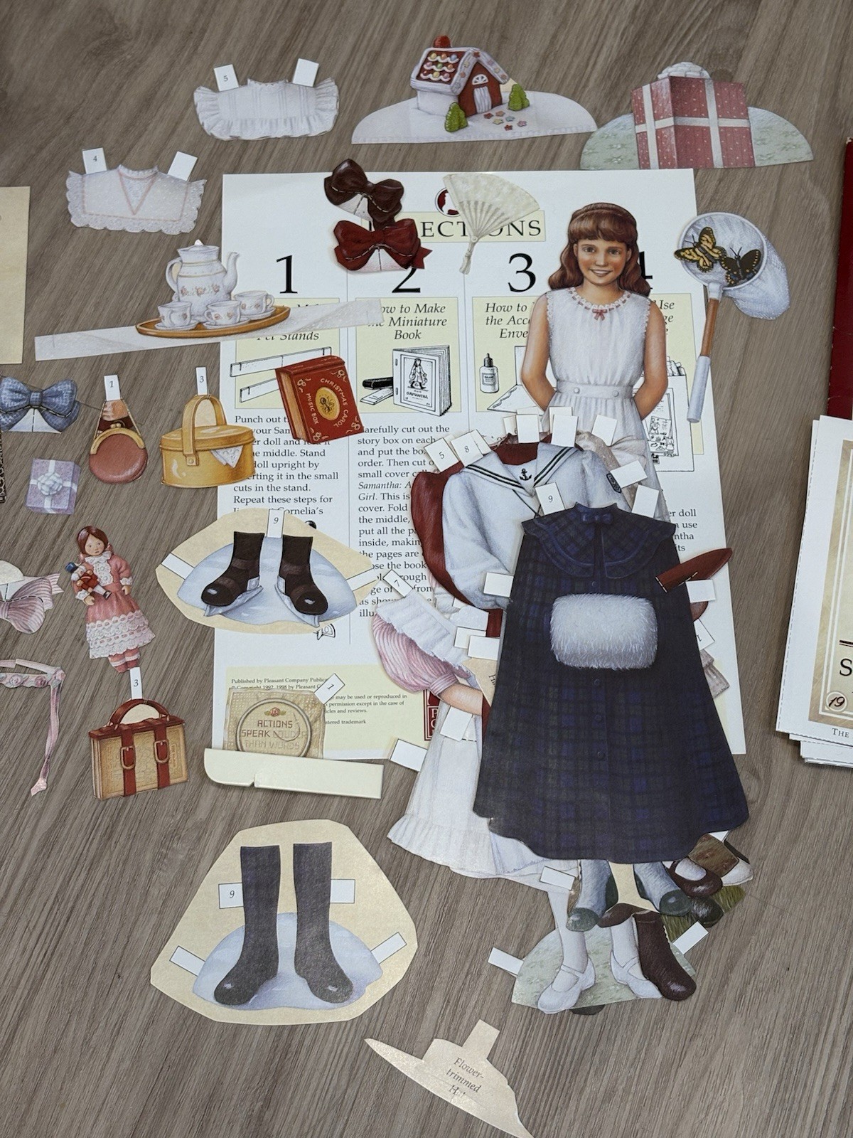 Set 4 AMERICAN GIRL Dolls Felicity’s &Addy’s Theater Kit Samantha’s Paper Dolls+