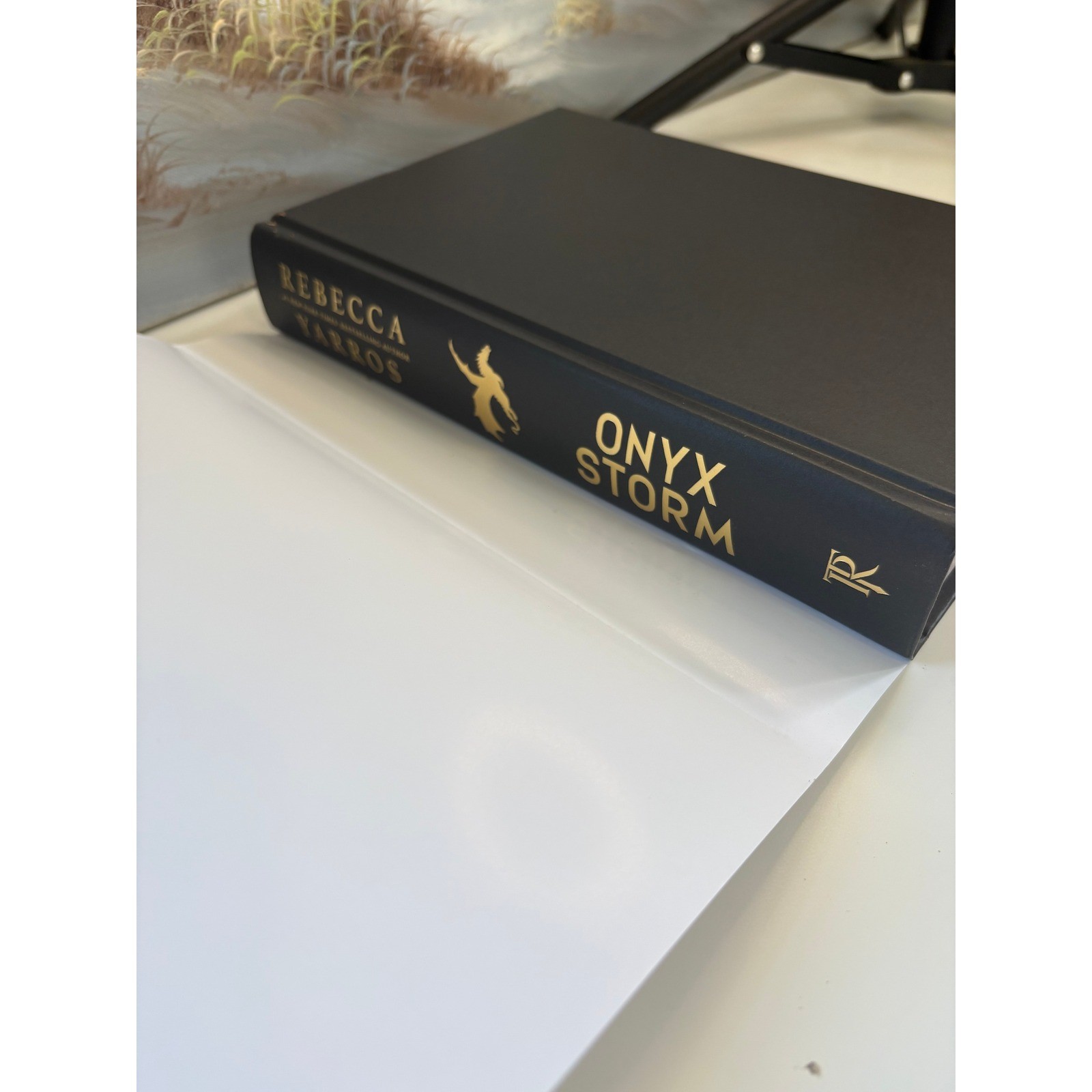 Onyx Storm Rebecca Yarros Deluxe Hardcover Sprayed Edges The Empyrean Book 3