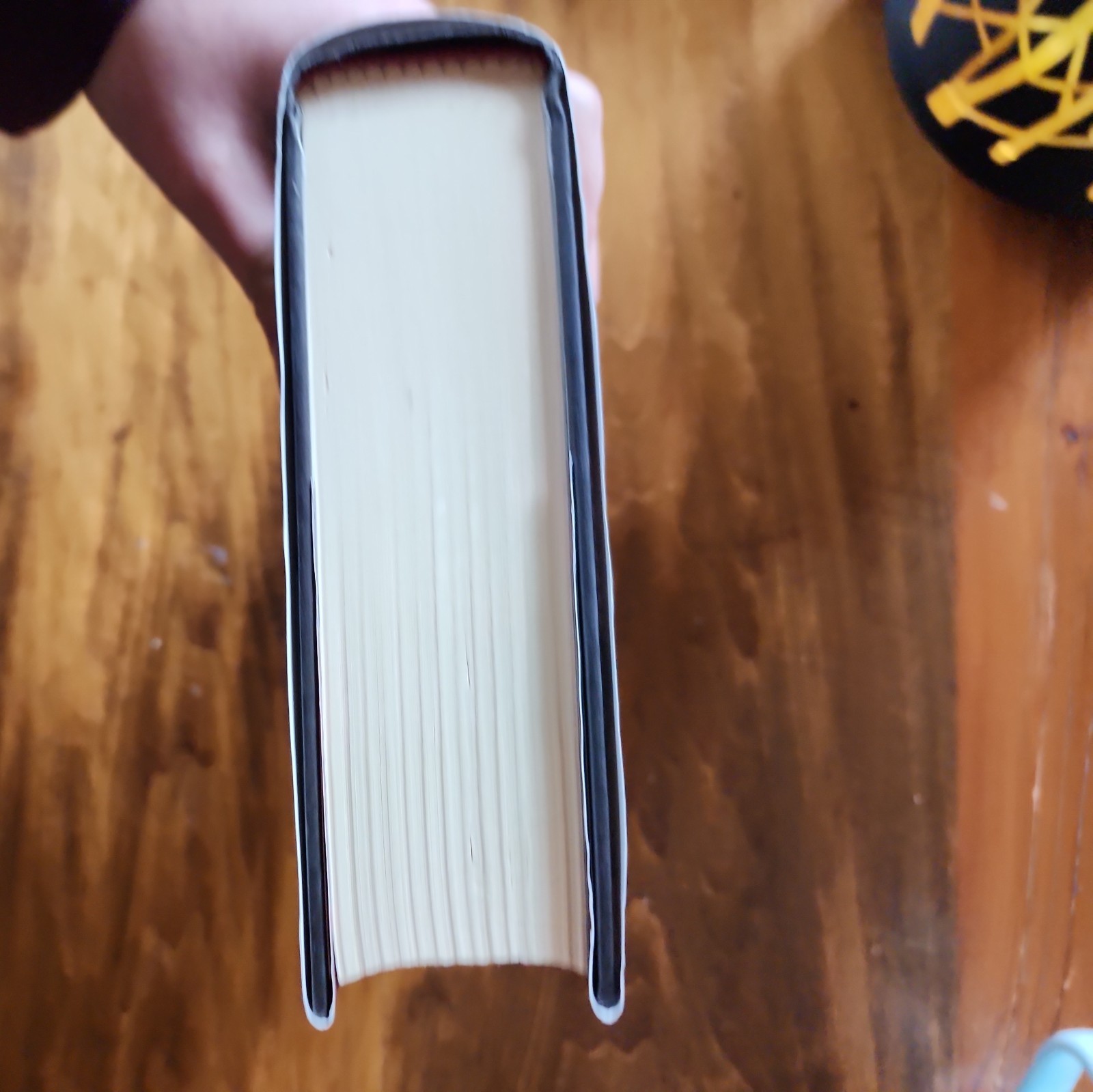 Queen of Shadows by Sarah J. Maas 1st Edition First Print 2015 Hardcover book