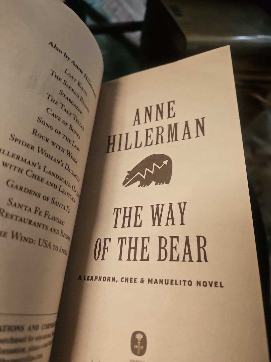 The Way of the Bear A Novel Paperback Anne Hillerman Good Cond N3