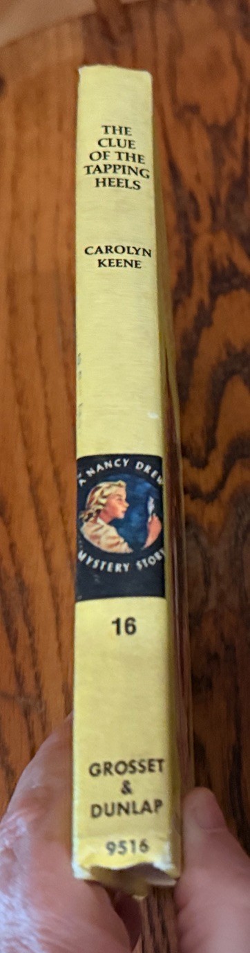 Nancy Drew #16 The Clue of the Tapping Heels 1969 White Endpapers