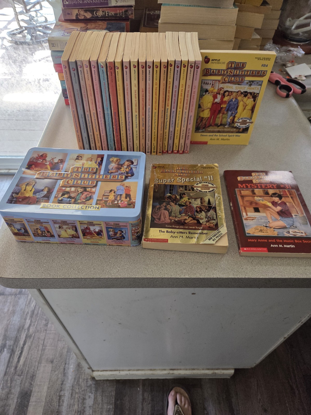 Vintage Babysitters Club . 20 Books. + #1-6 In Tin +1 Mystery & 1 Super Special
