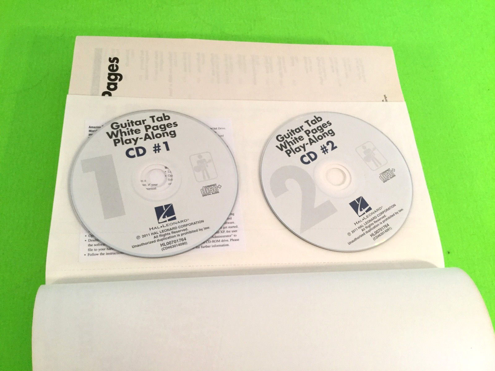 GUITAR TAB WHITE PAGES – PLAY-ALONG Hal Leonard With 6 Cds