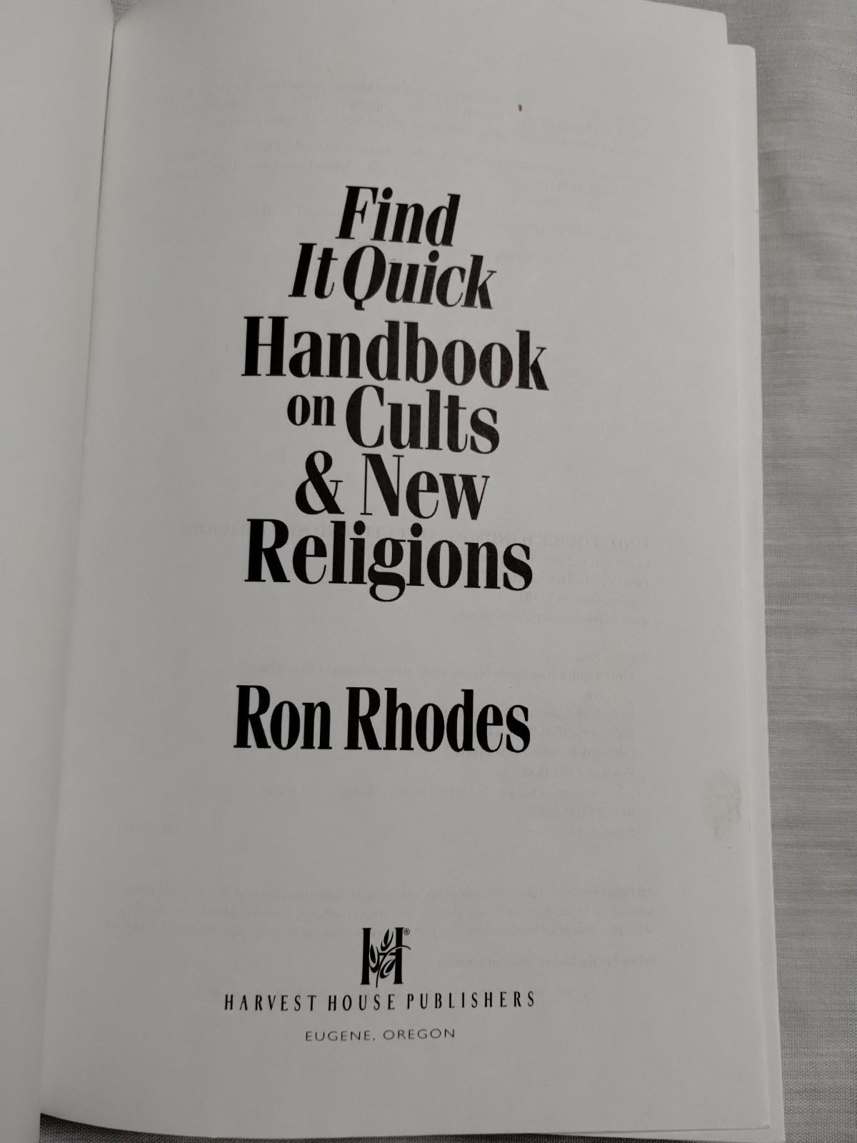 Find It Quick Handbook on Cults & New Religions by Ron Rhodes