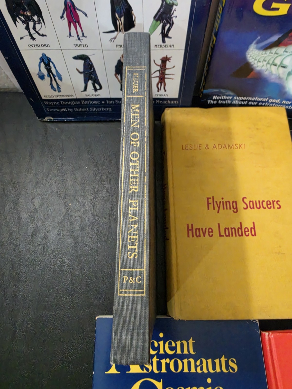 Excellent Lot Of TEN HTF To Very Rare Books On Extraterrestrials / Aliens / UFOs