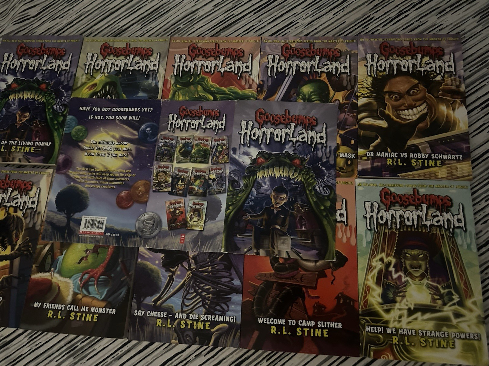 Goosebumps HorrorLand by R.L. Stine Paperback – 10pc Full set – Collector‘ item