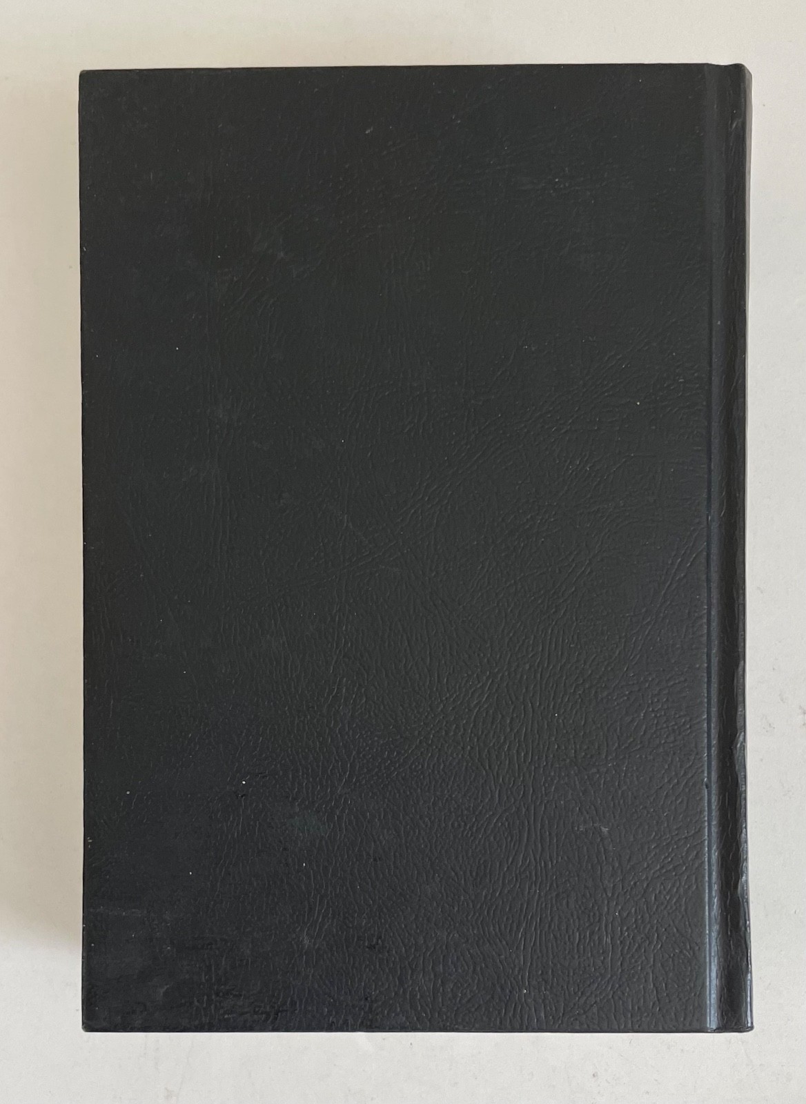 NEW WORLD TRANSLATION OF THE HOLY SCRIPTURES WatchTower Society Black Cover 1984
