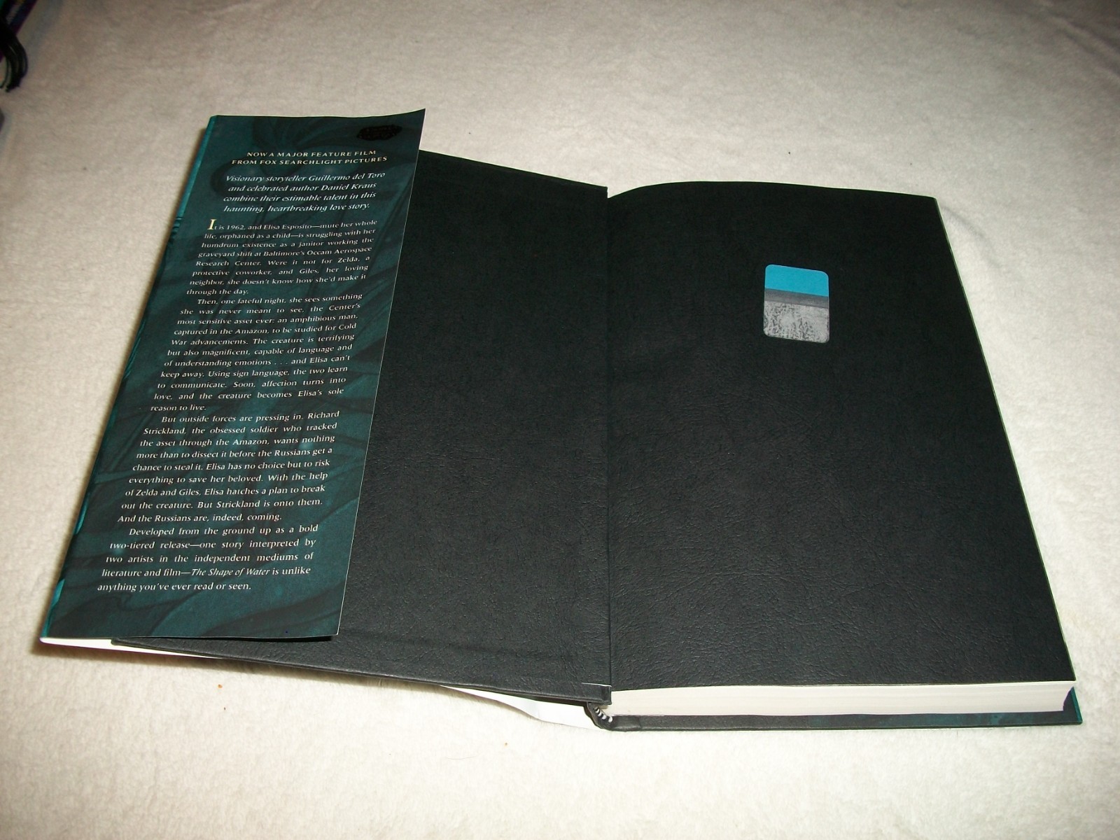THE SHAPE OF WATER HARDCOVER BY GUILLERMO DEL TORO & DANIEL KRAUS! FREE SHIP!