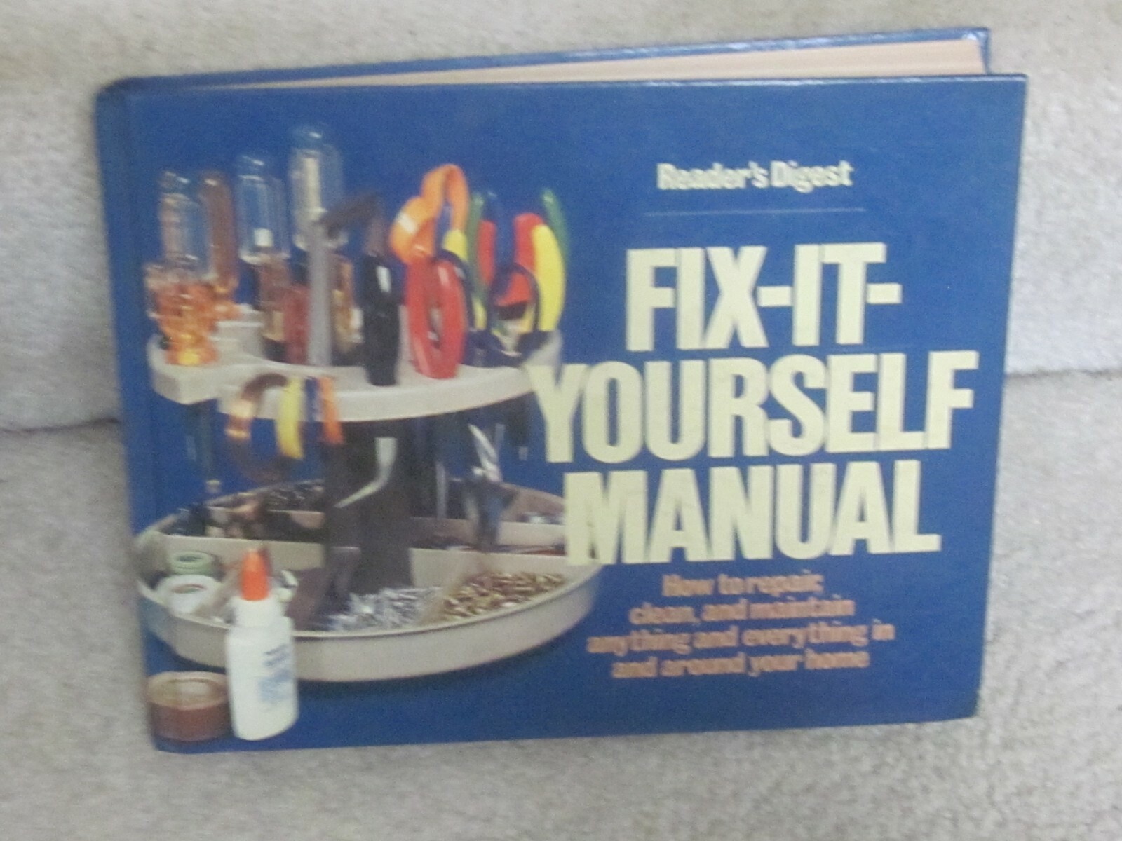 Reader’s Digest 1977 Hardcover- Fix-It-Yourself Manual, very clean,480 pages