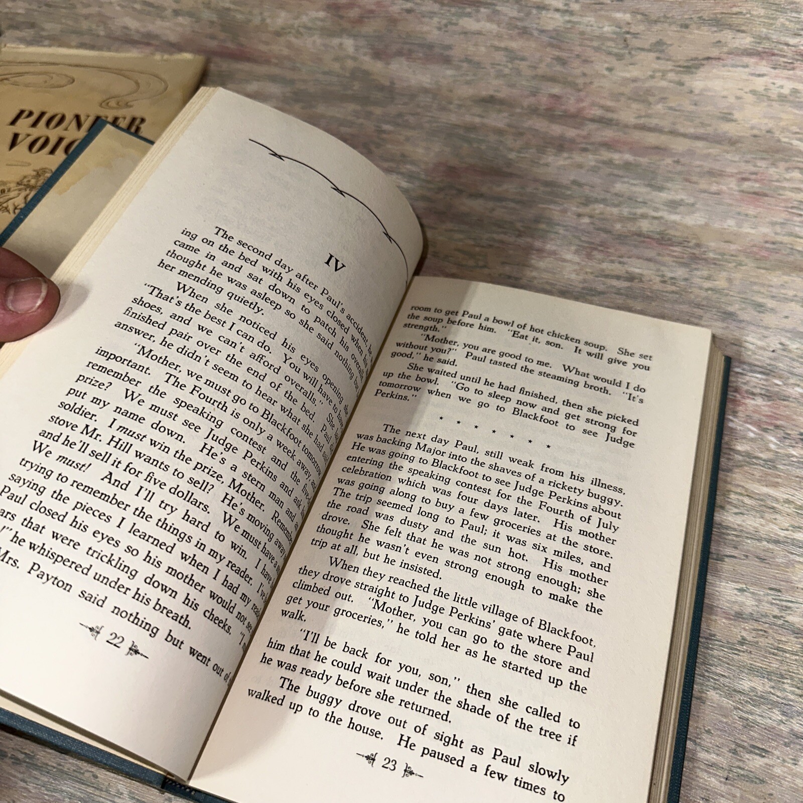 PIONEER VOICES Thomas G. Bond 1955 Hardcover with Dust Jacket SIGNED