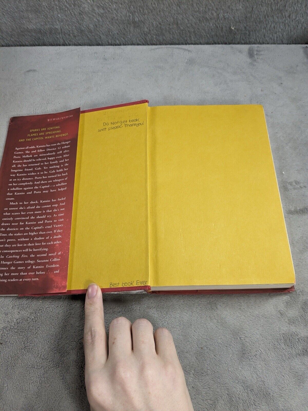 The Hunger Games Ser.: Catching Fire (Hunger Games, Book Two) by Suzanne Collins