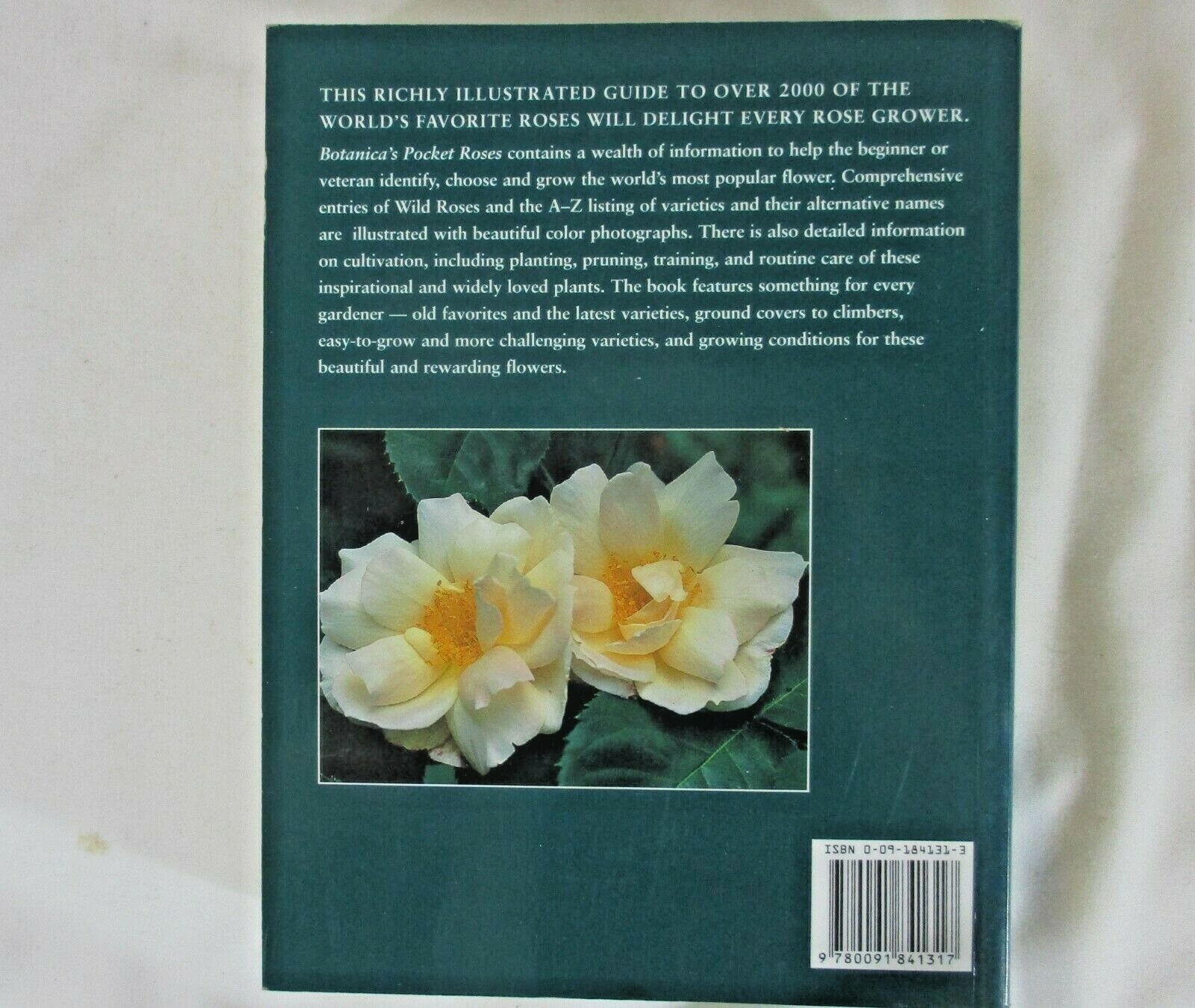 BOTANICA’S POCKET ROSES SOFTCOVER BOOK, 2002, 1008 PAGES AND OVER 2000 ROSES