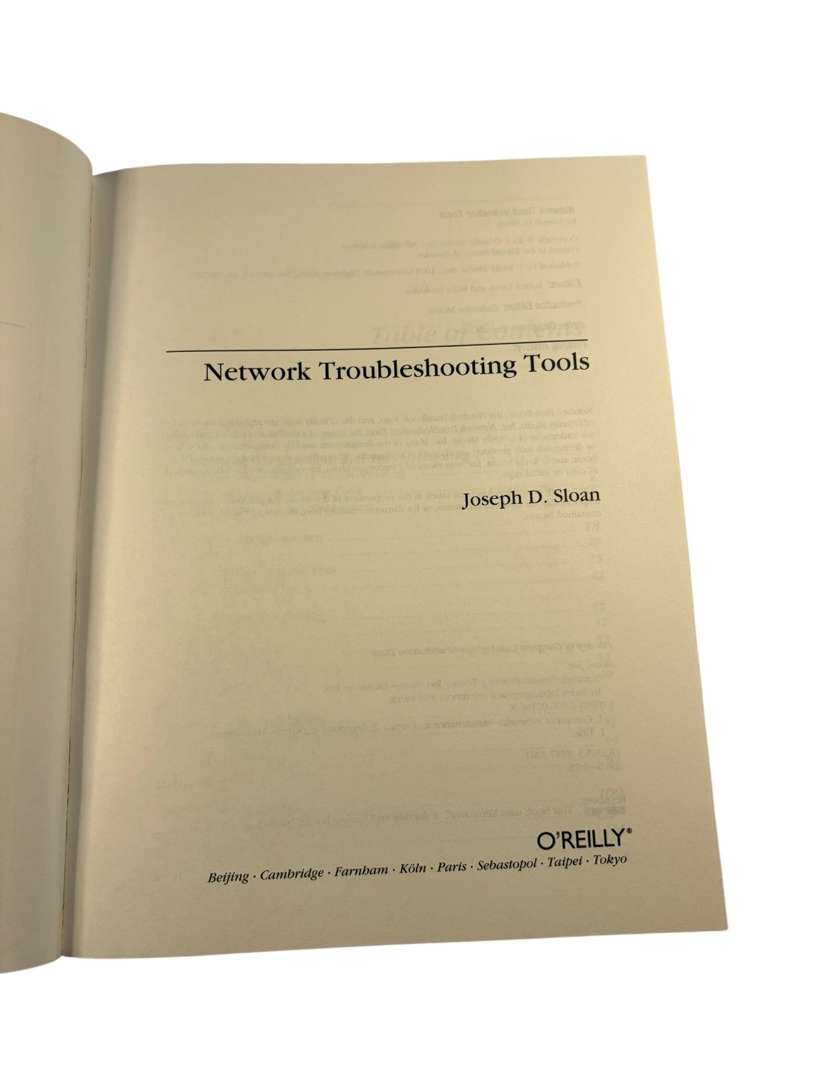 Network Troubleshooting Tools Joseph D. Sloan 2001 First Edition O’Reilly