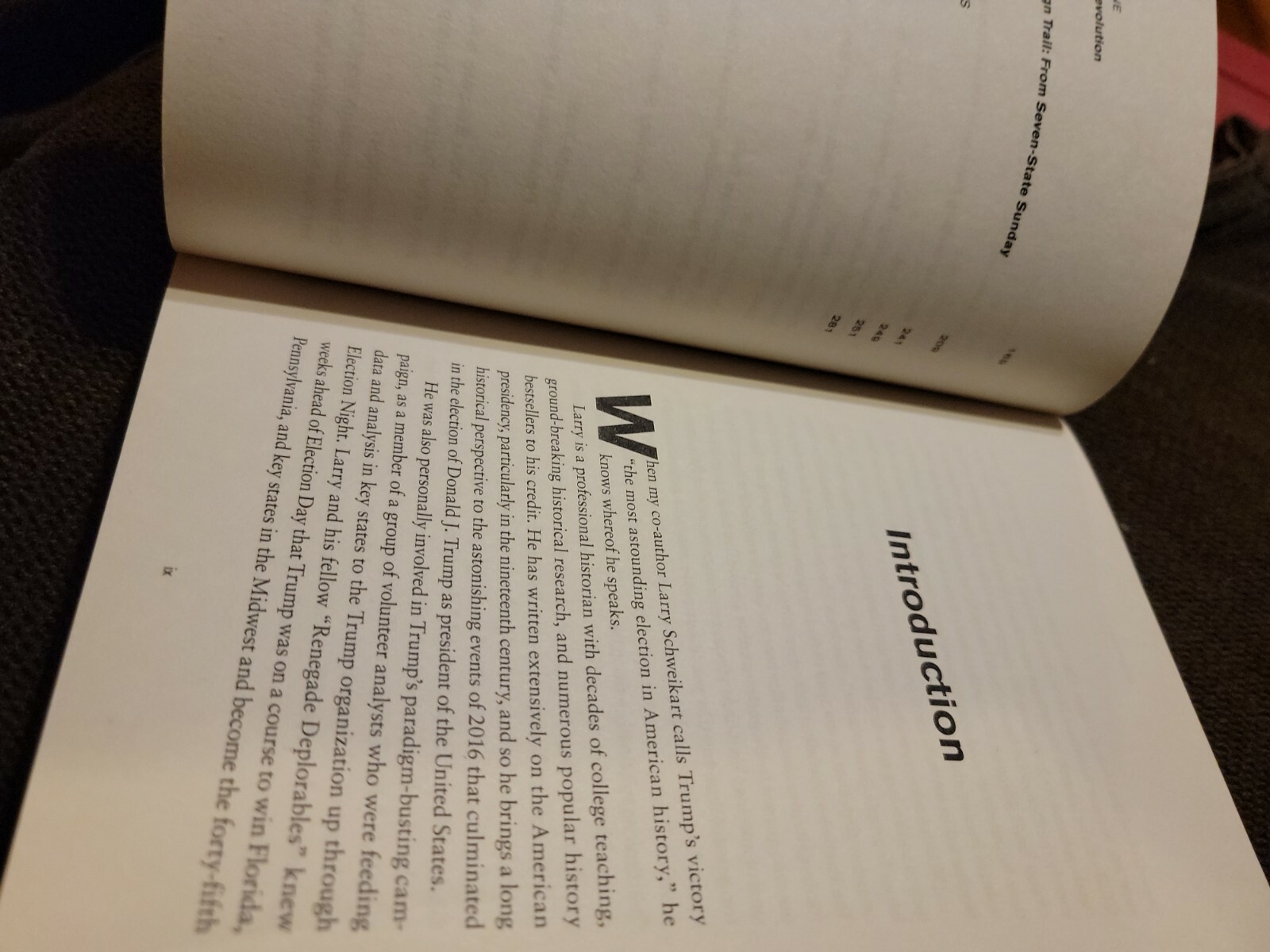 How Trump Won : The Inside Story of a Revolution by Larry Schweikart and Joel…