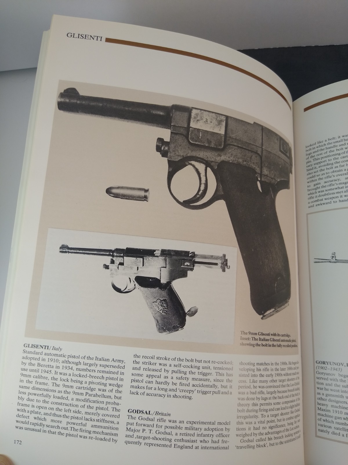Signed Copy of The Illustrated Encyclopedia of FIREARMS by Ian V. Hogg 1984 RP