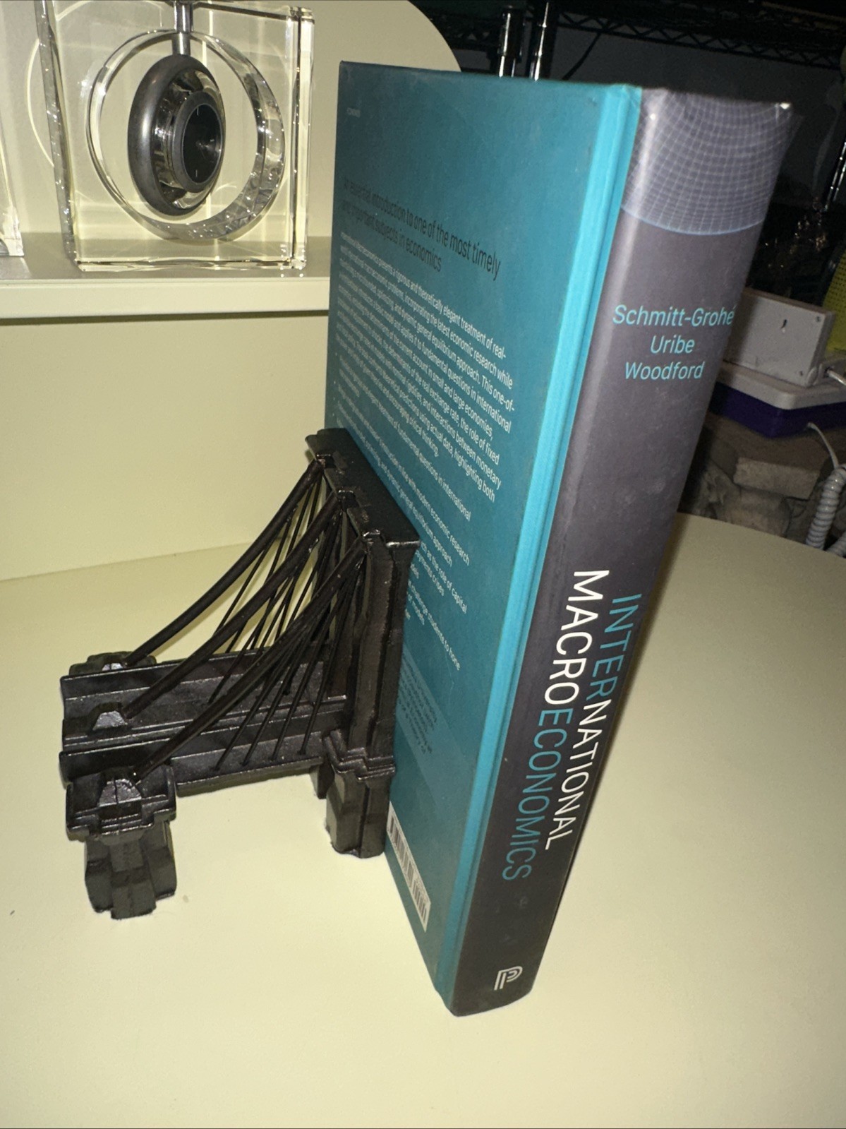 INTERNATIONAL MACROECONOMICS A MODERN APPROACH EDUCATIONAL BOOK HC F2