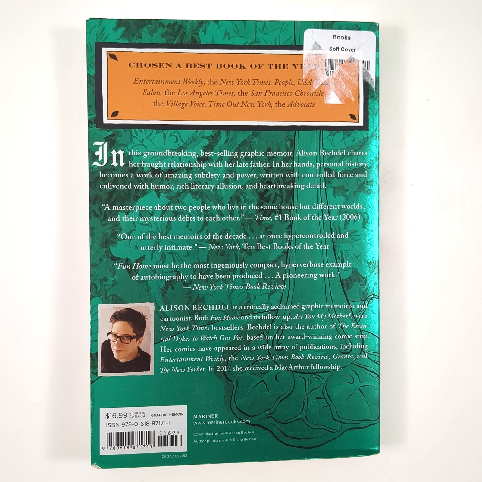 Fun Home Family Tragicomic Graphic Memoir Paperback Book Alison Bechdel 2006