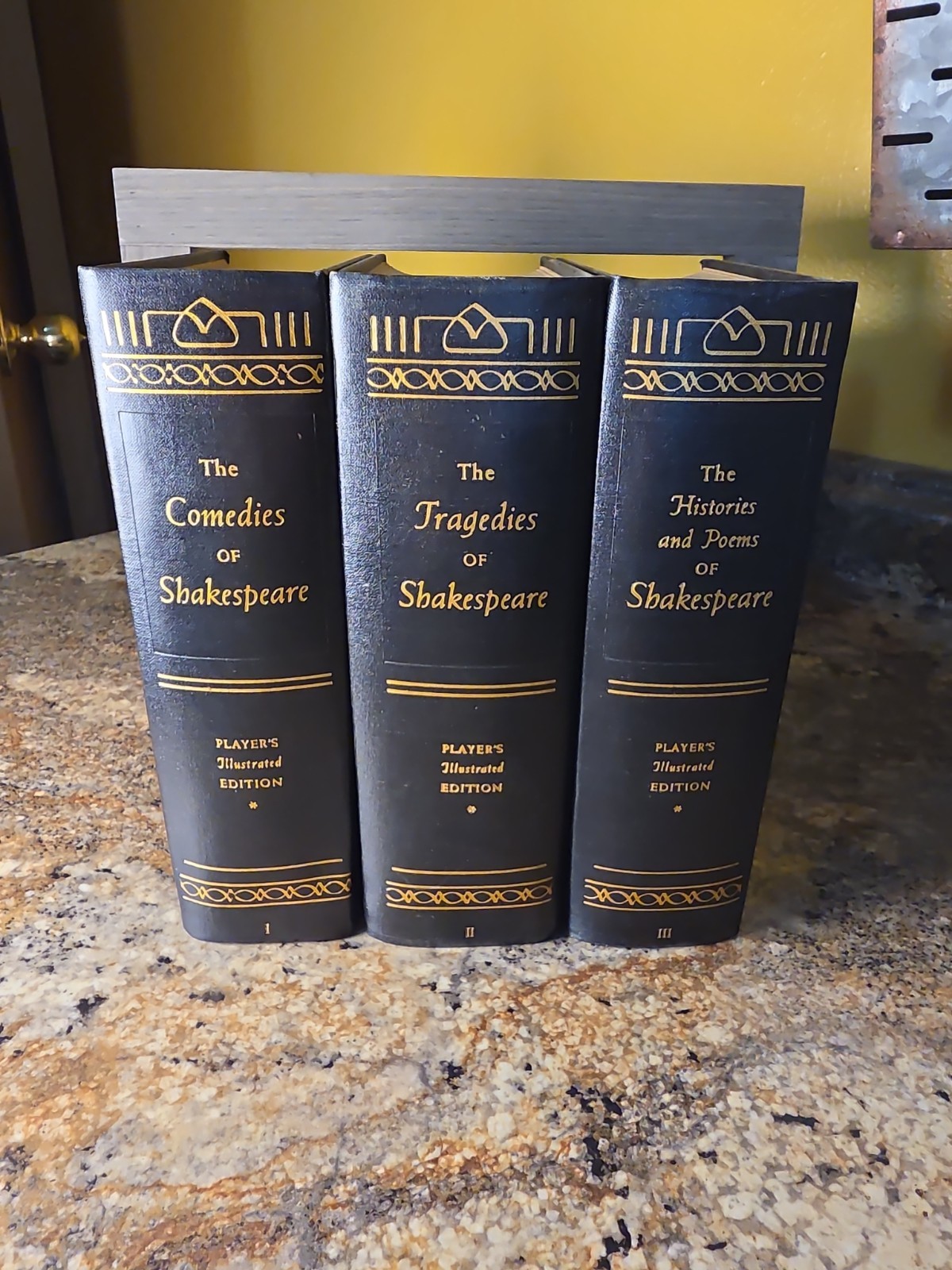 The Comedies Tragedies Histories of Shakespeare Player’s Edition 3 Volume Set