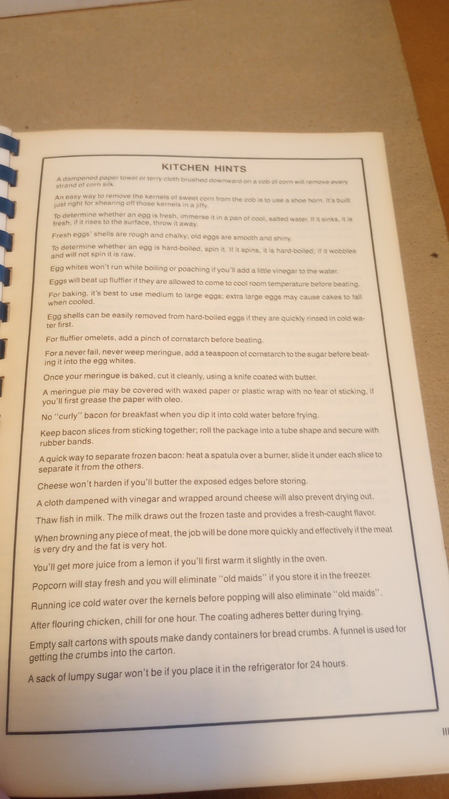 1993 „Sunday Dinner at Grandmom’s“ Cookbook by Christel Ellis – 112+ Pages