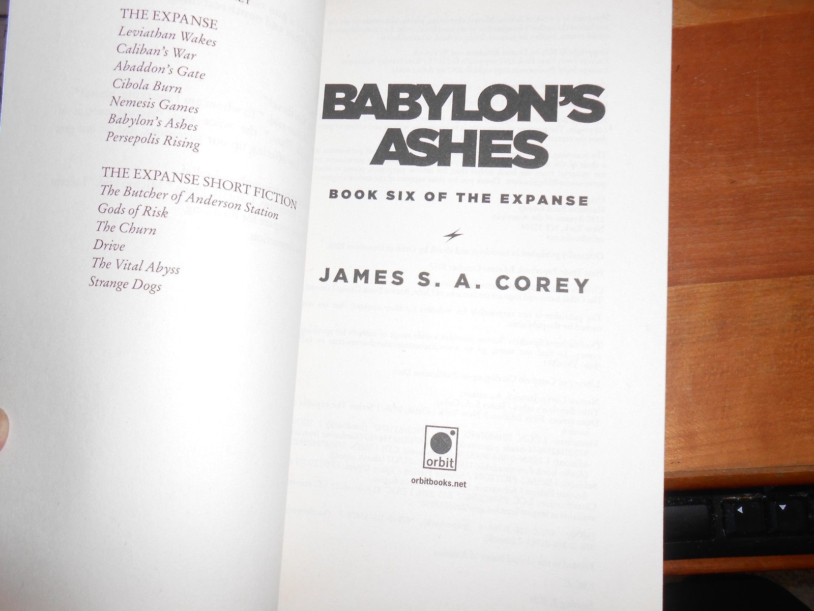 James S. A. Corey Lot of 6 THE EXPANSE Books 1-6 – TPB GC