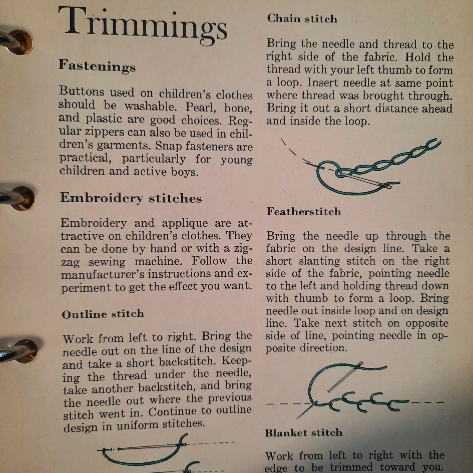 Vintage Better Homes and Gardens Sewing Book In 5 Ring Binder~1970~356 Pages
