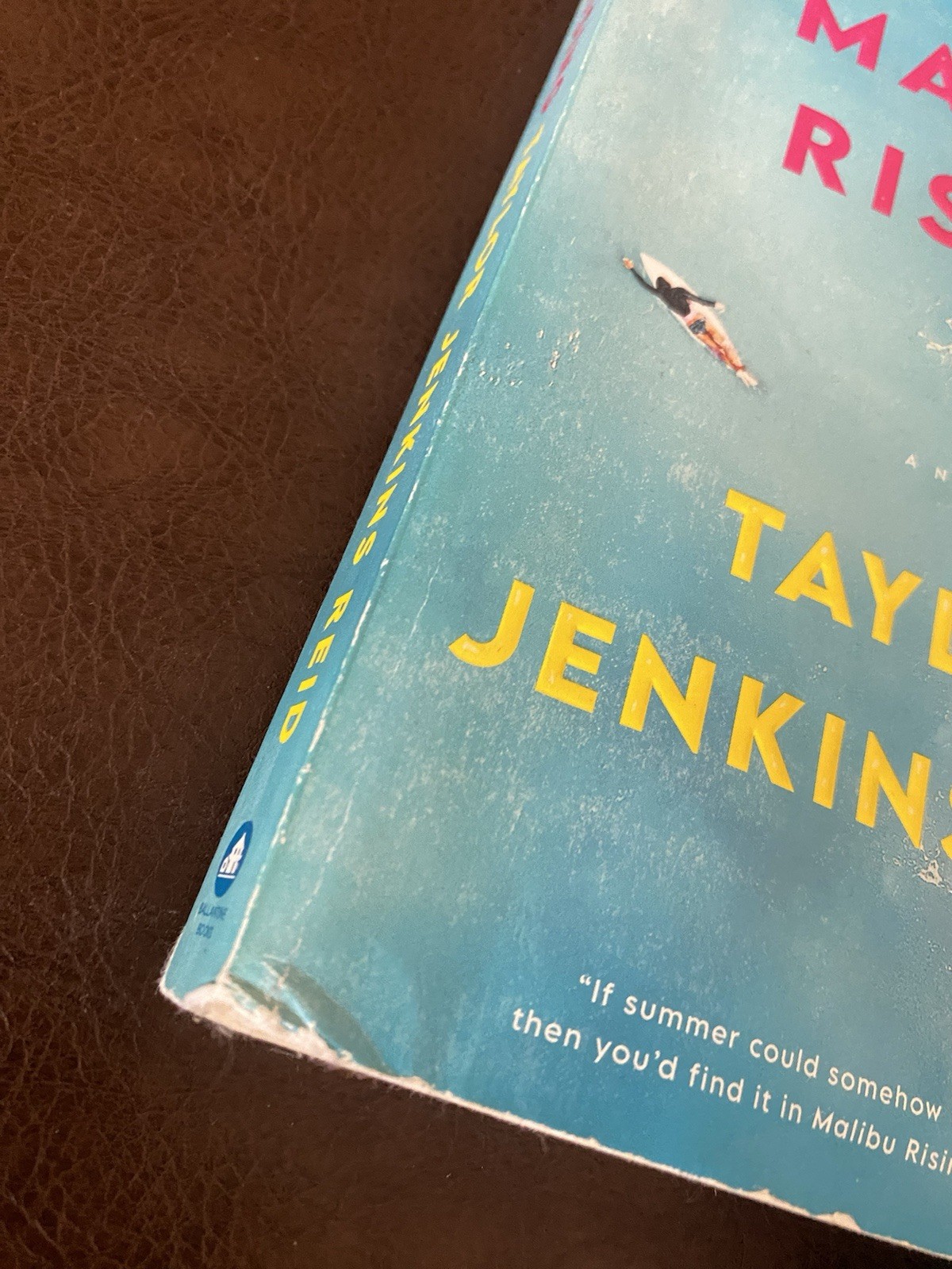 Malibu Rising: A Novel By Taylor Jenkins Reid