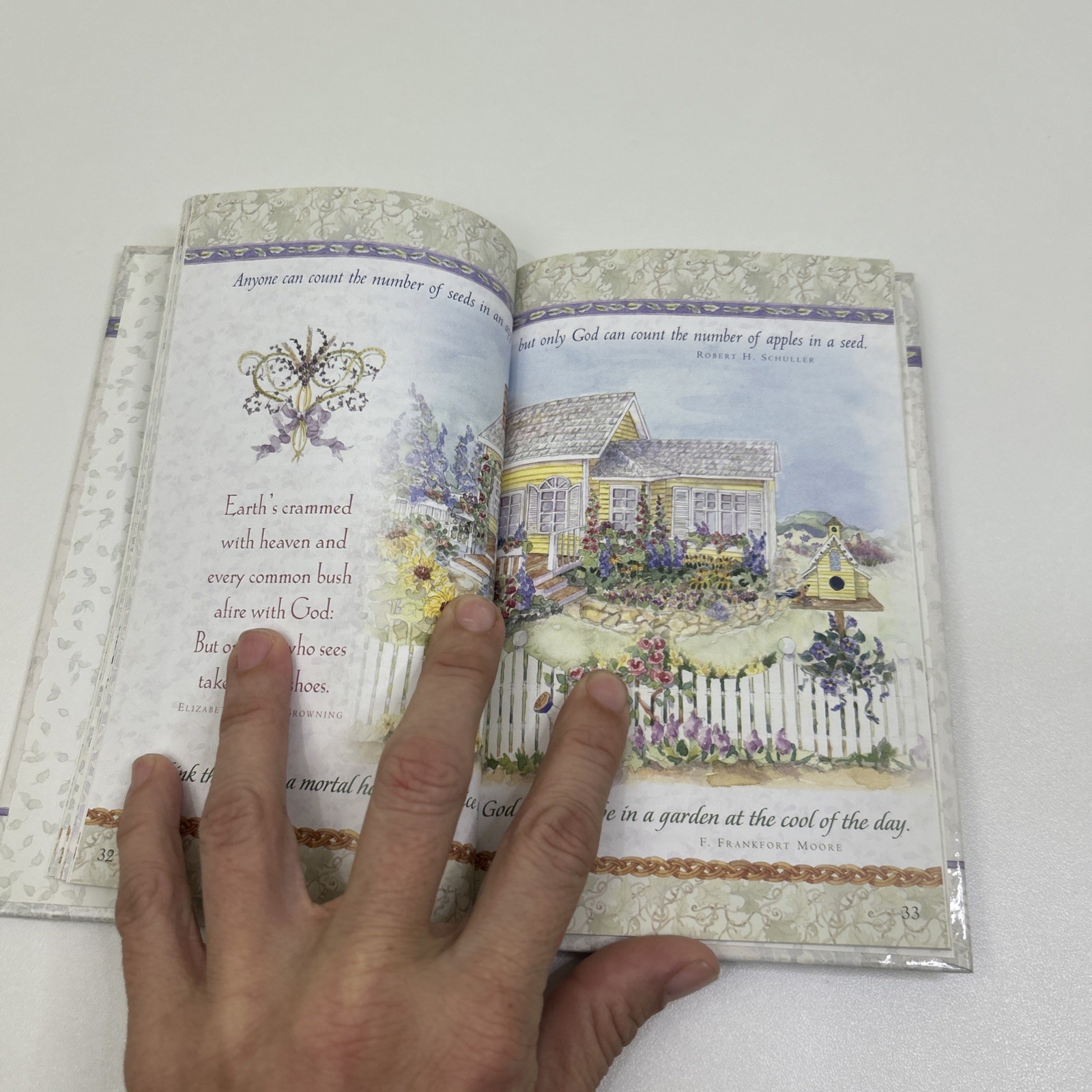Walking with God in the Garden of My Heart by Audrey Jeanne Roberts (2004,…