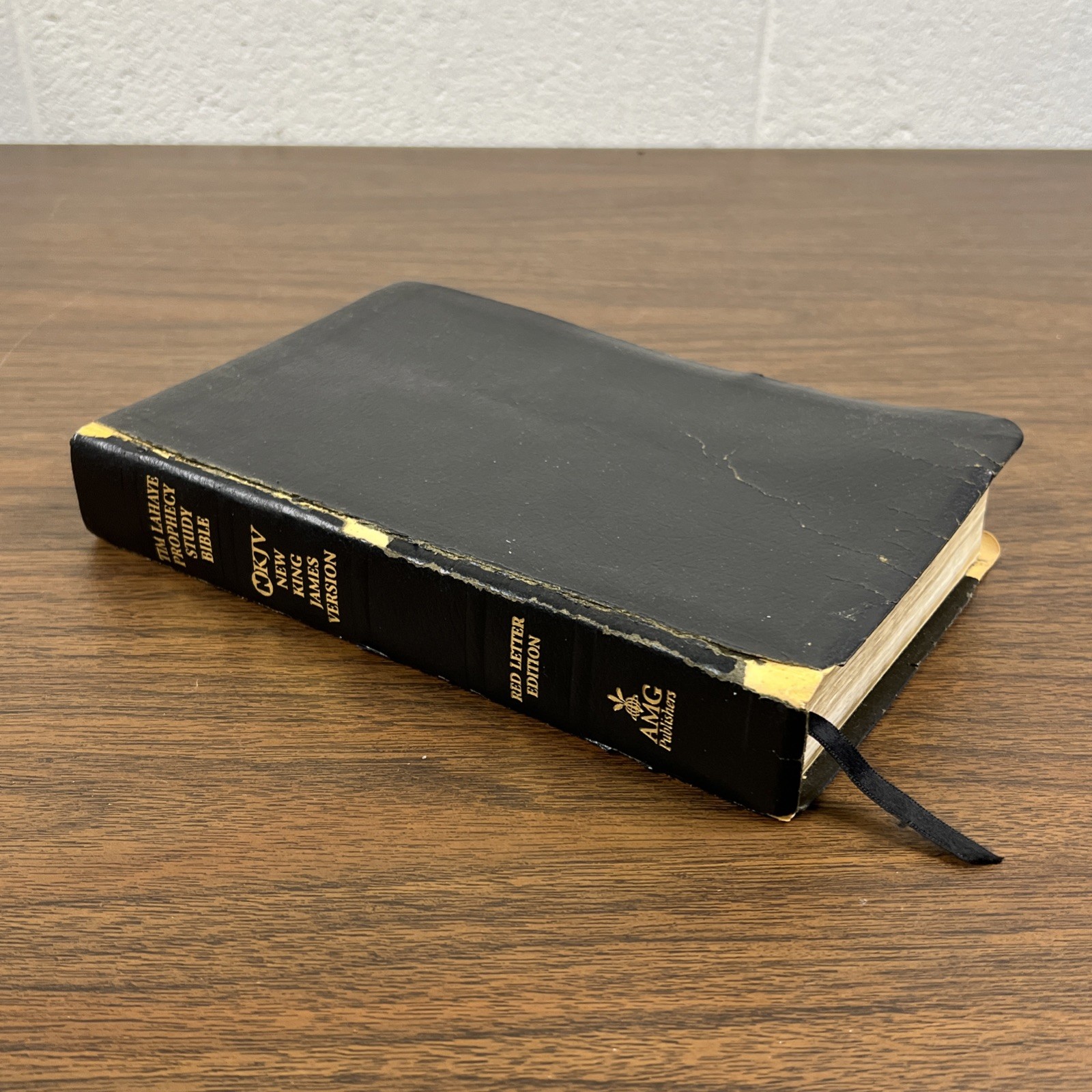 Tim LaHaye Prophecy Study Bible NKJV Leather Black Red Letter 2001 (Worn Cover)