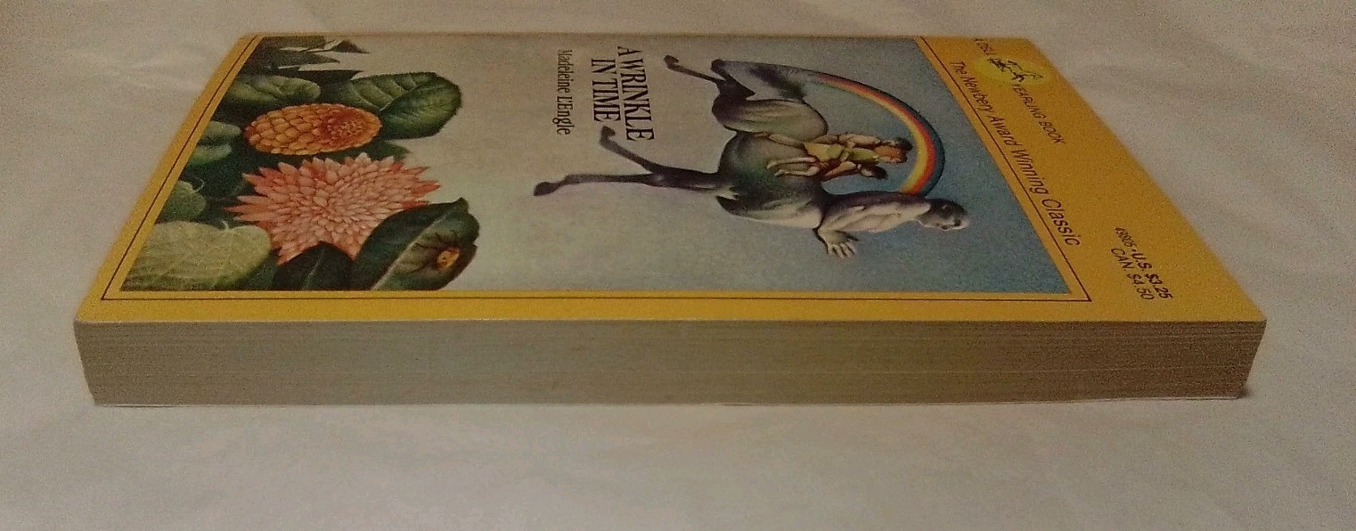 A Wrinkle in Time Madeleine L’Engle | Dell Yearling Paperback 1973