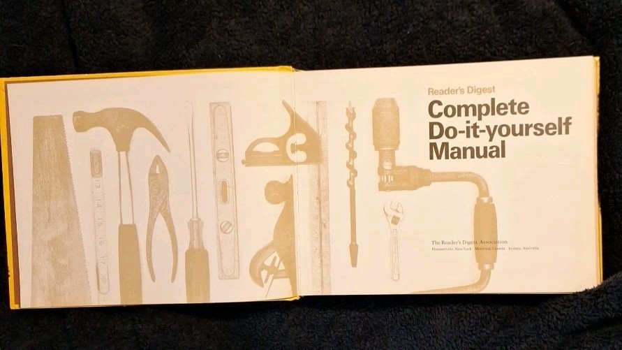Reader’s Digest Complete Do It Yourself Manual 1973 Hardcover DIY Repairs VTG