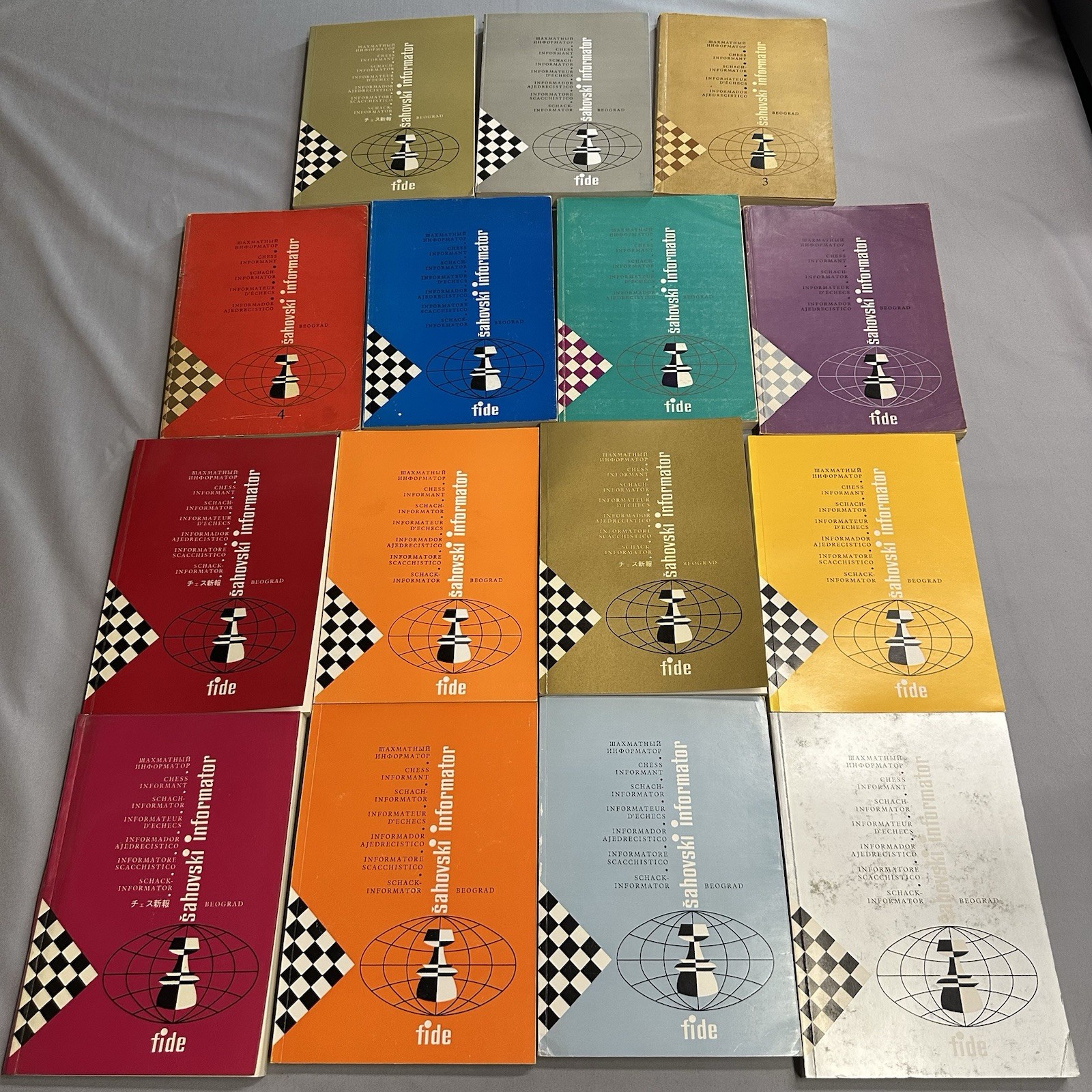 Sahovski Informator (Chess Informant) Large Lot Vol 1-42 Chess Book Fide Vintage