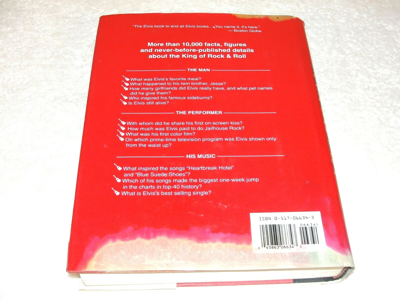 „Elvis His Life Fram A to Z“ Hardcover, 620 pages. By Fred Worth, Steve Tamerius