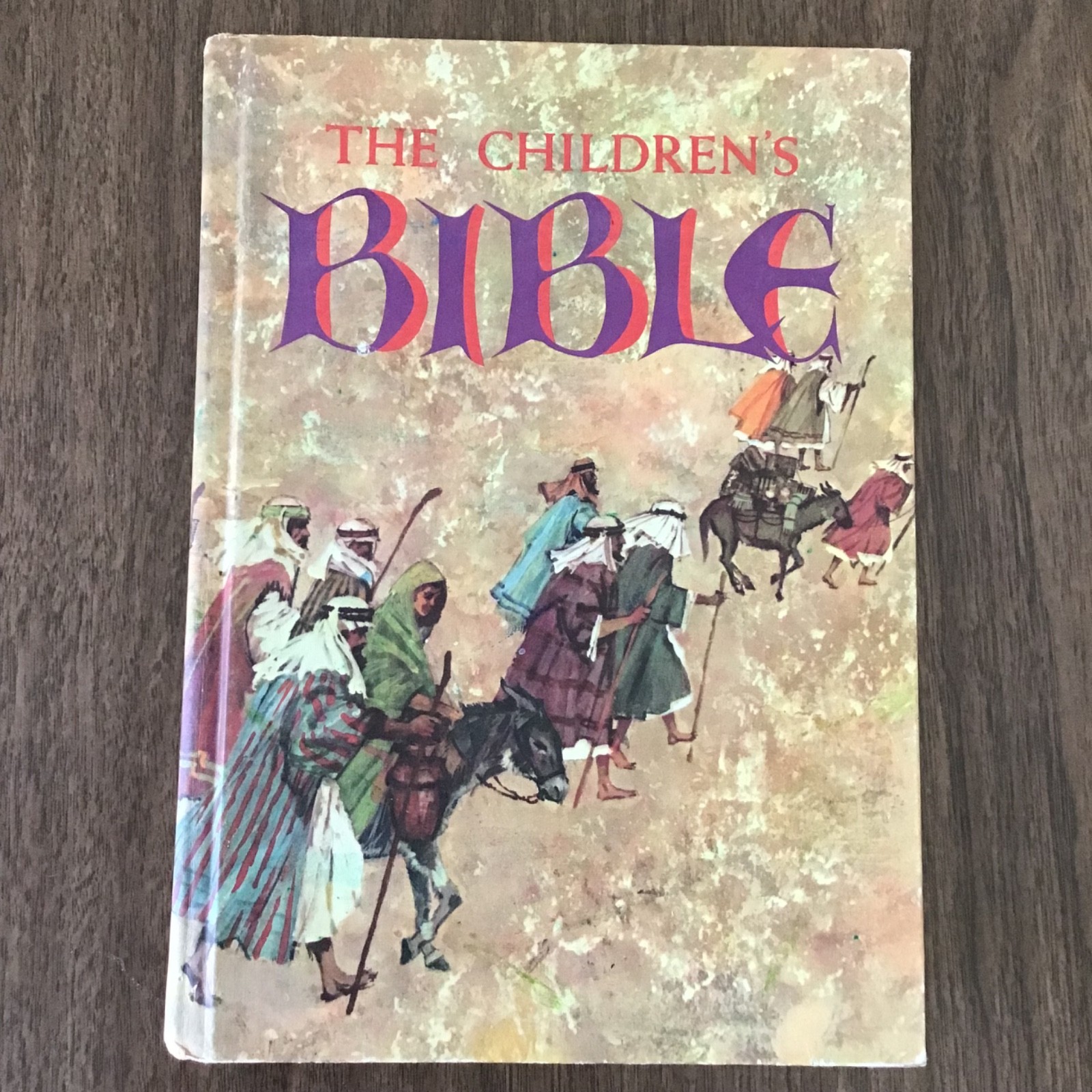 THE CHILDRENS BIBLE Golden Press Vintage 1965 Illustrated Hardcover Inscription