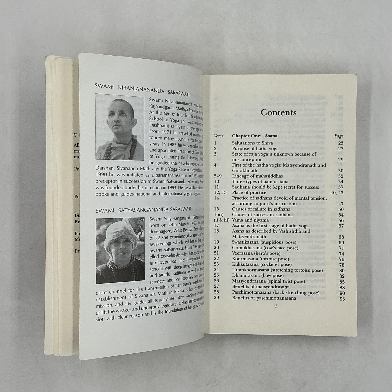 Hatha Yoga Pradipika Swami Muktibodhananda Paperback Yoga Publications Trust Red