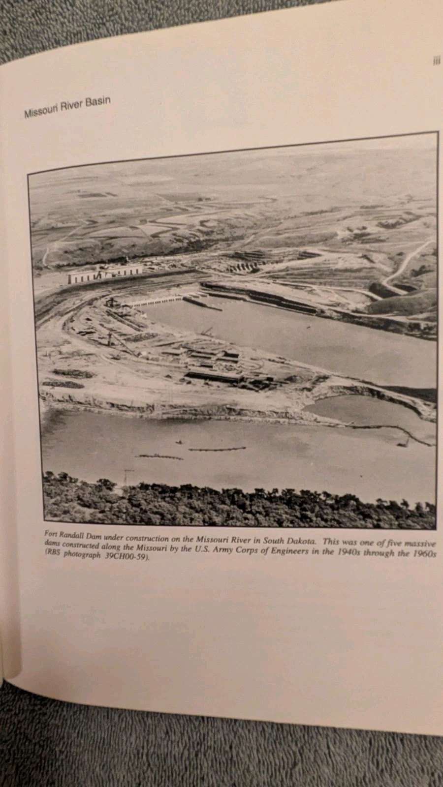 EMERGENCY ARCHEOLOGY IN THE MISSOURI RIVER BASIN, 1946-1975, PB, 1999, 108 Pages