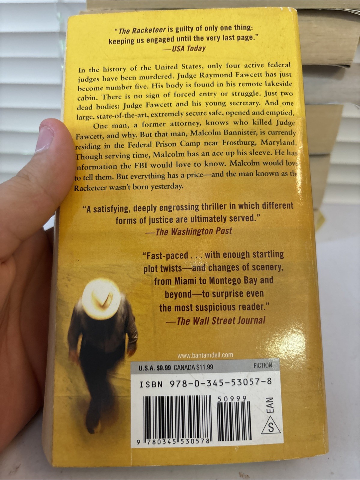 Lot of 10 – John Grisham – Mass paperback books – FREE SHIPPING