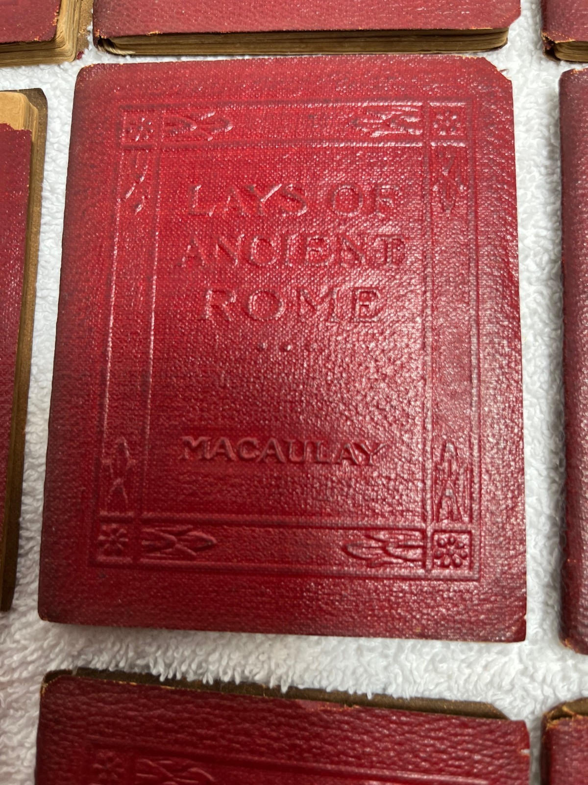 22 LITTLE LEATHER LIBRARY BOOKS 1920s Red Miniature LOT No Duplicates Literature