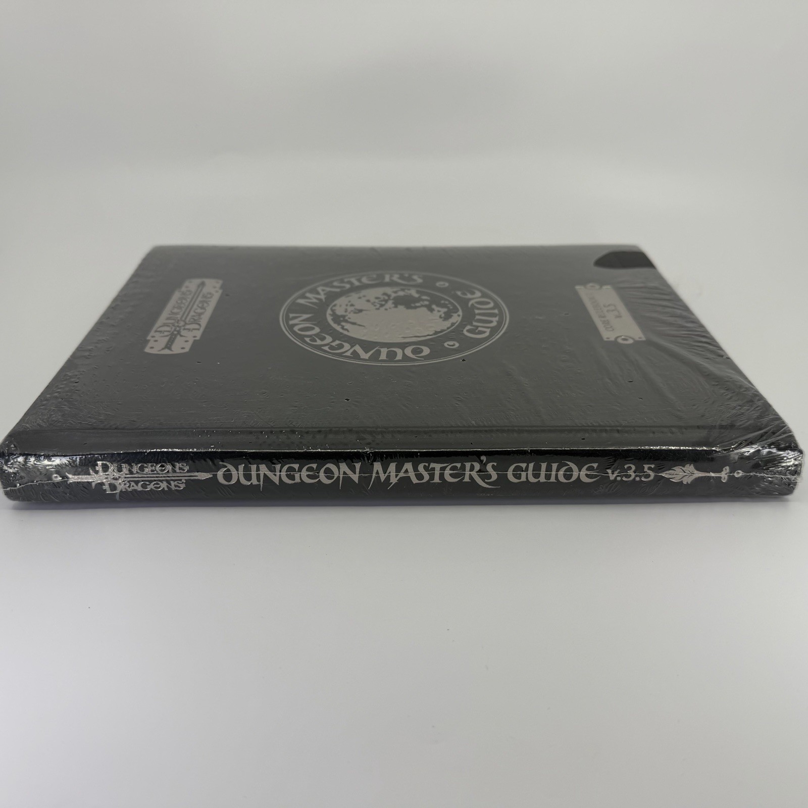 Dungeon Master’s Guide 3.5e Special Edition Dungeons and Dragons New Torn Seal