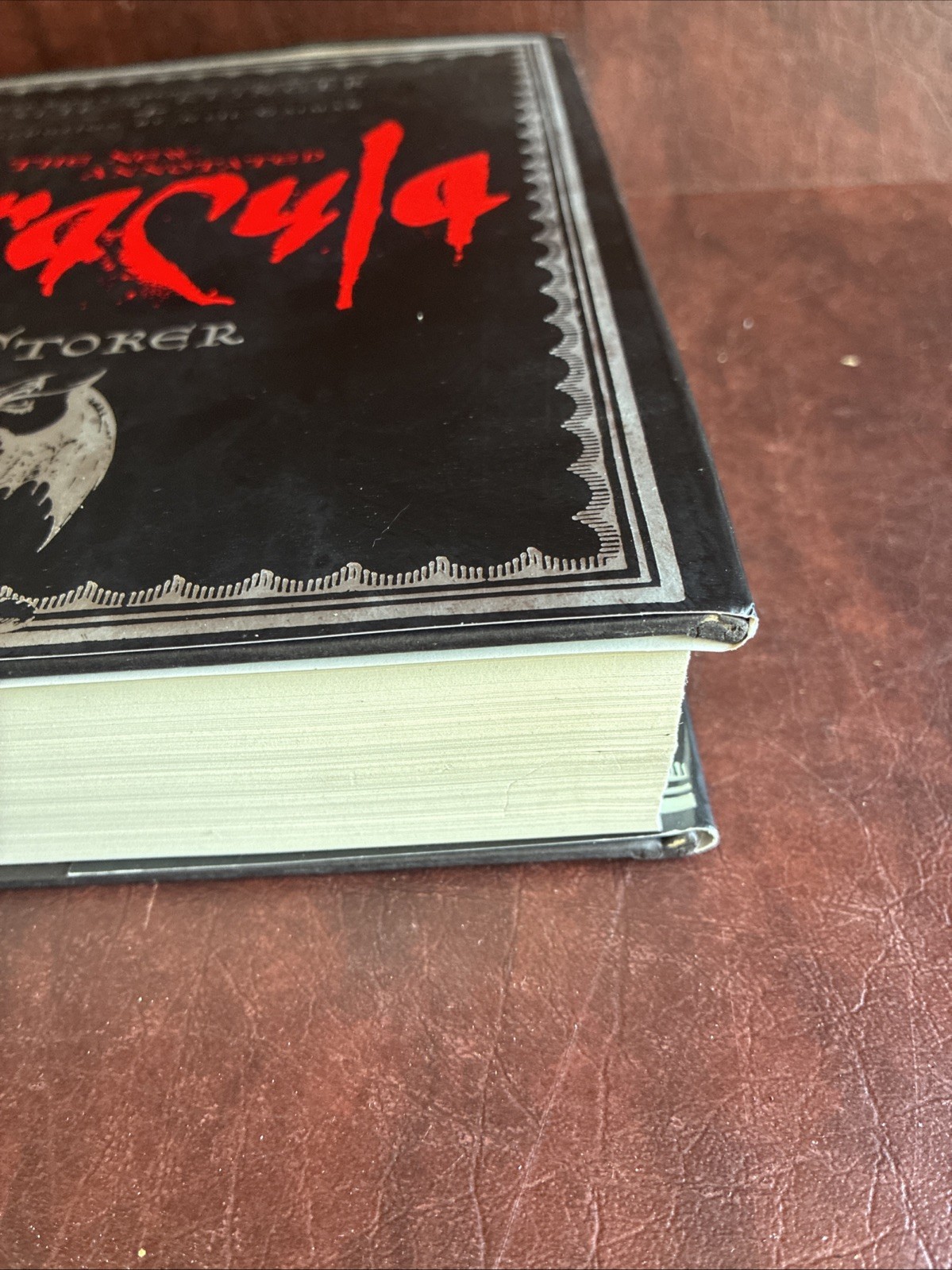 The New Annotated Dracula Bram Stoker – 2008 1st Edition Hardcover – Neil Gaiman