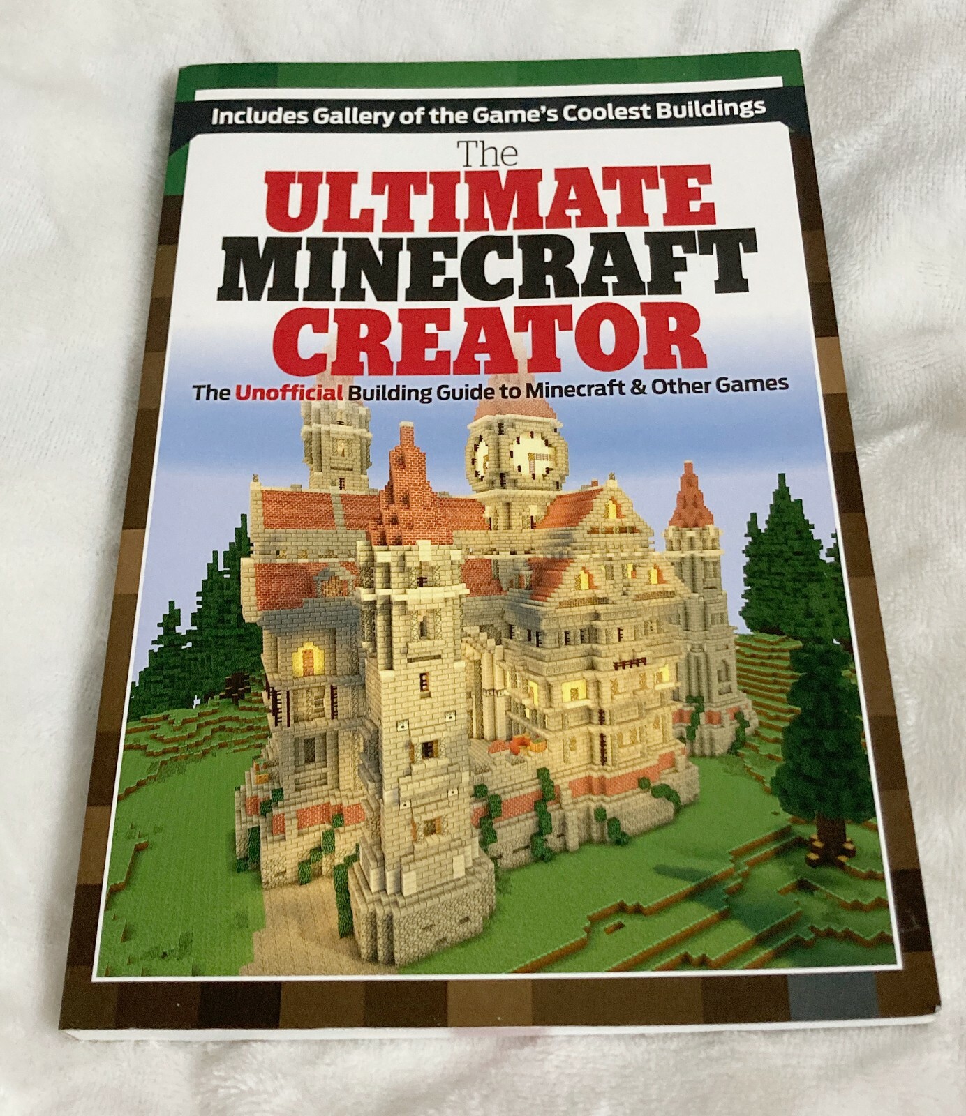 Triumph Books, The Ulitmate Minecraft Creator Paperback Book, 6 x 9 Inches