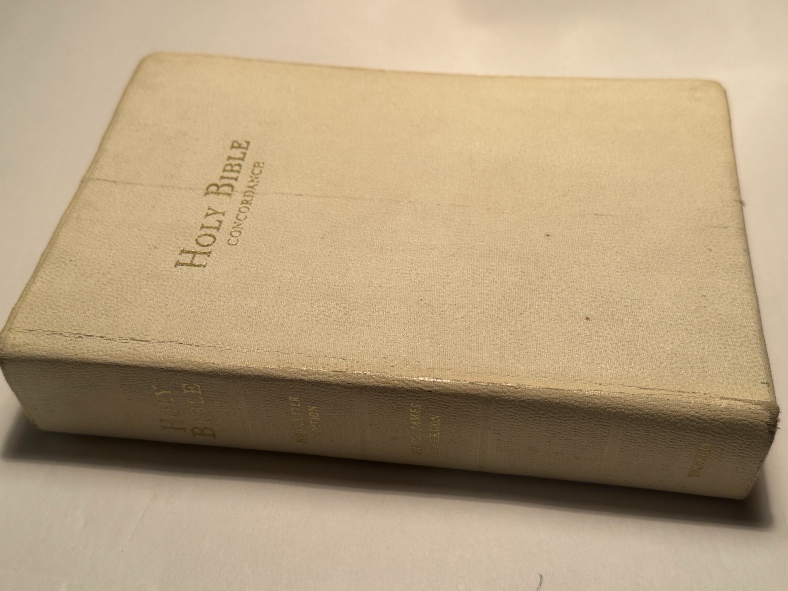 THE HOLY BIBLE KJV red letter 1965 Bonded leather vintage World pub. concordance