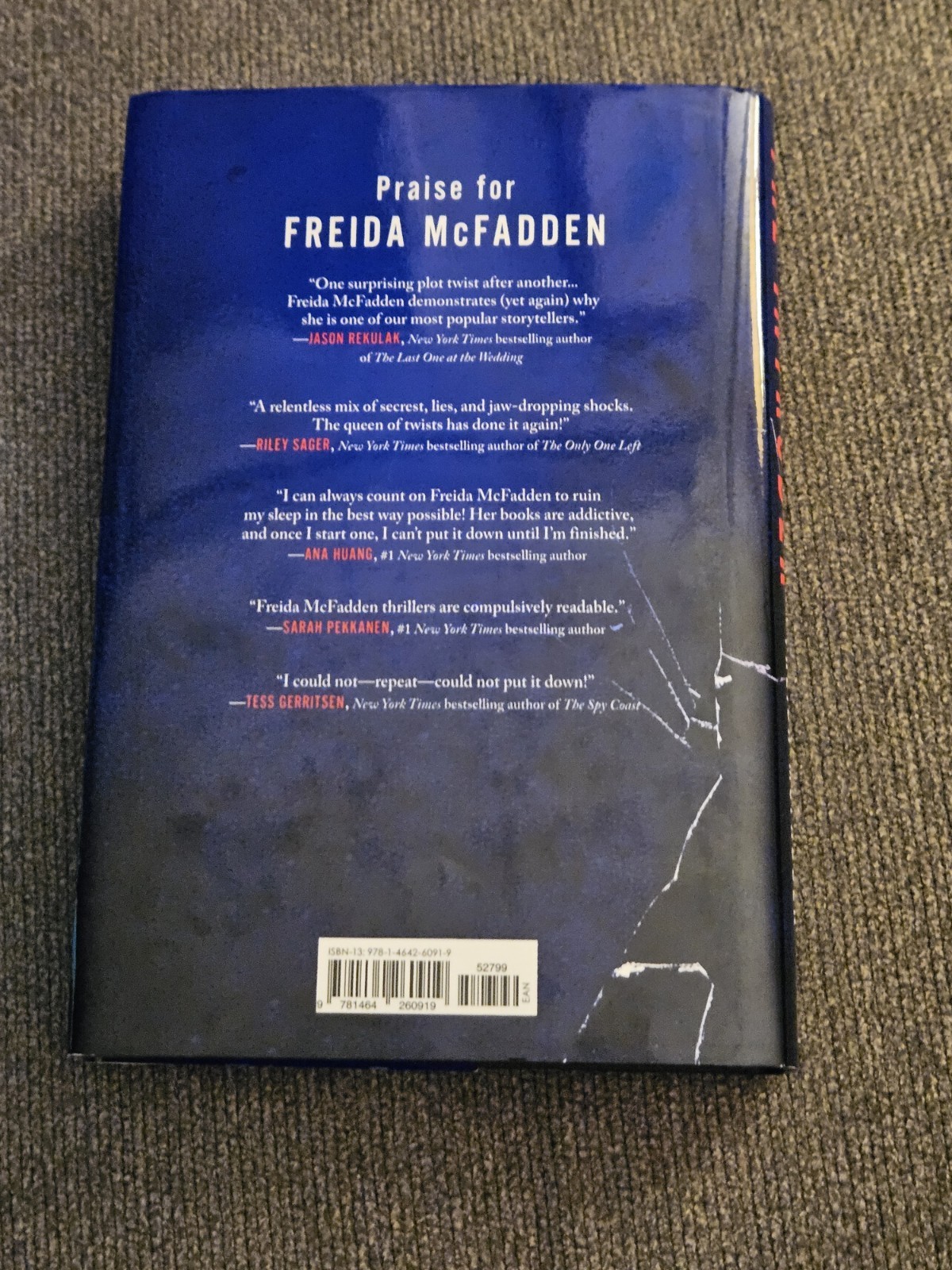 The Intruder Hardcover Freida McFadden Book Novel True Crime Fiction RARE📖🔪🩸