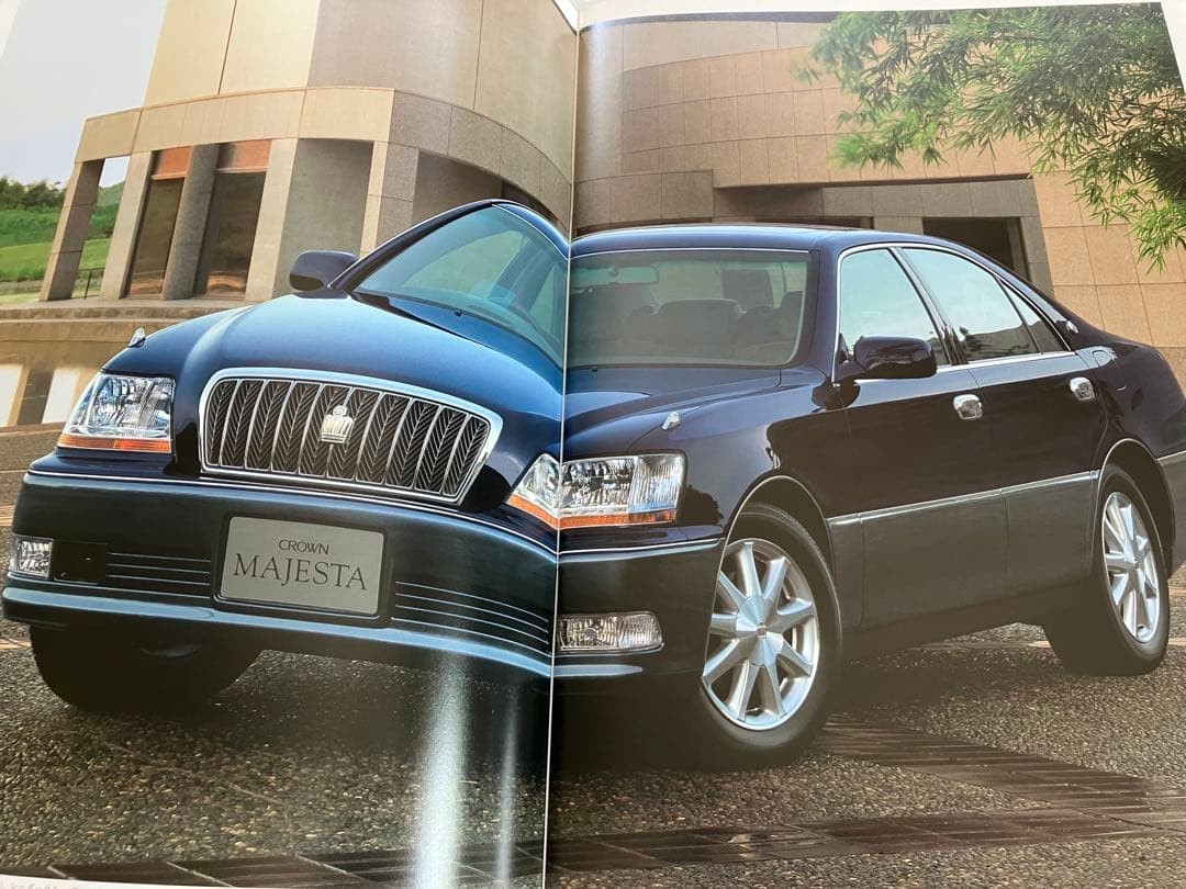 Toyota Crown Majesta S170 Car Catalog 2000 39 Pages A4
