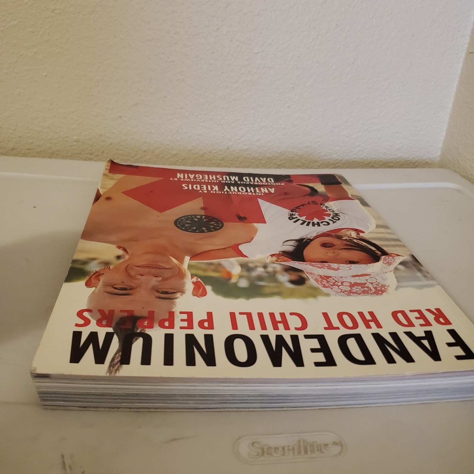 Fandemonium Red Hot Chili Peppers Book Anthony Kiedis David Mushegain