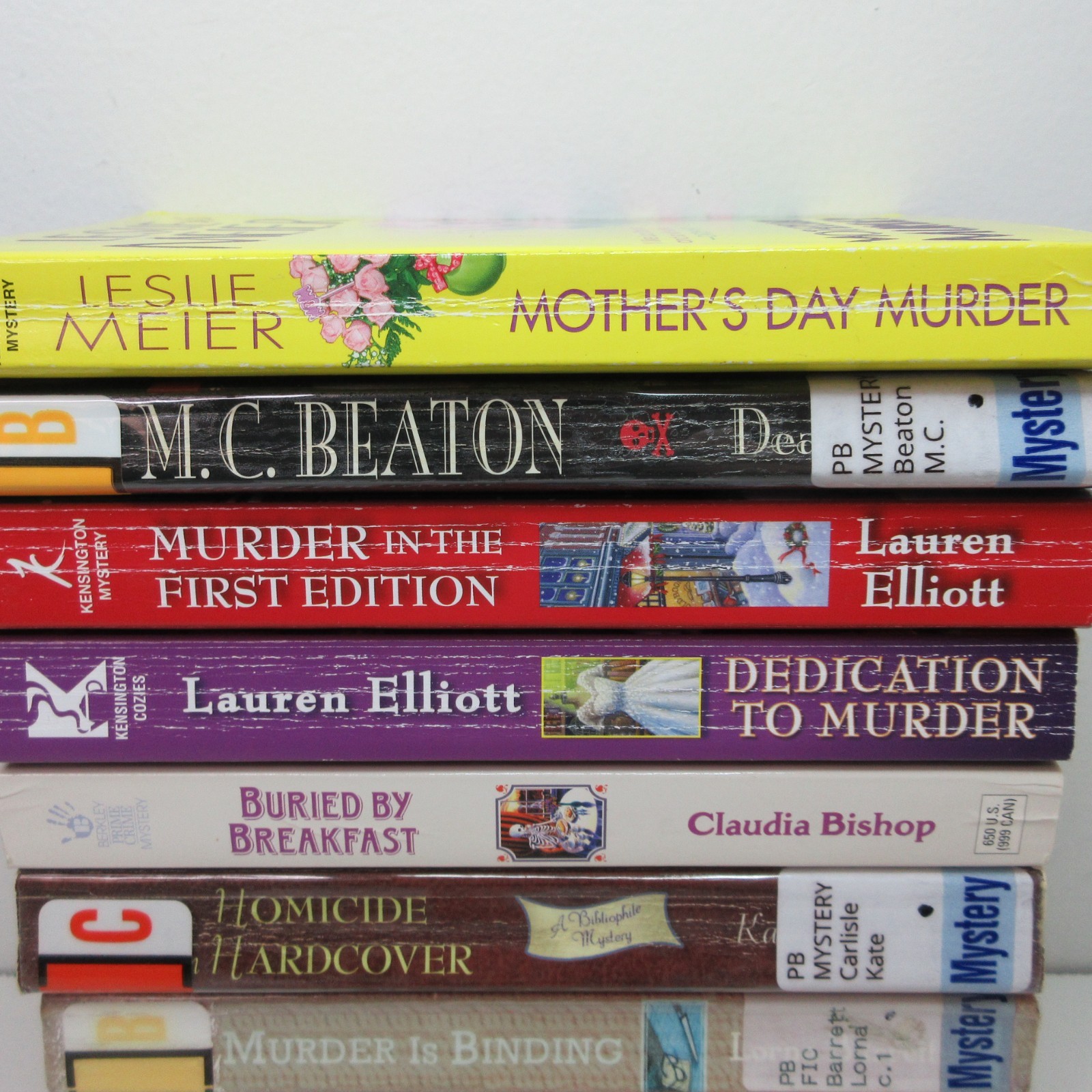 Lot of 10 Mystery Paperback Books